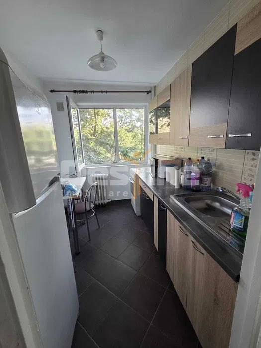 APARTAMENT 2 CAMERE SEMIDECOMANDAT ,MOBILAT — fotografia 5