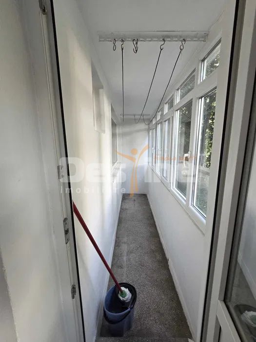 APARTAMENT 2 CAMERE SEMIDECOMANDAT ,MOBILAT — fotografia 6