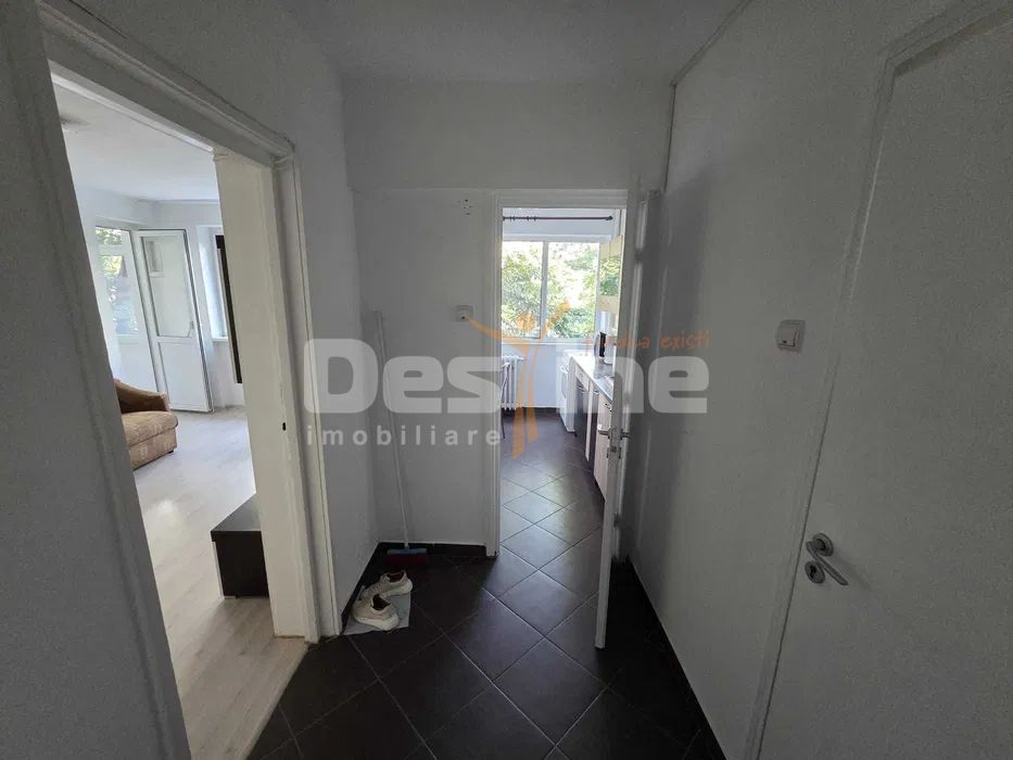 APARTAMENT 2 CAMERE SEMIDECOMANDAT ,MOBILAT — fotografia 7