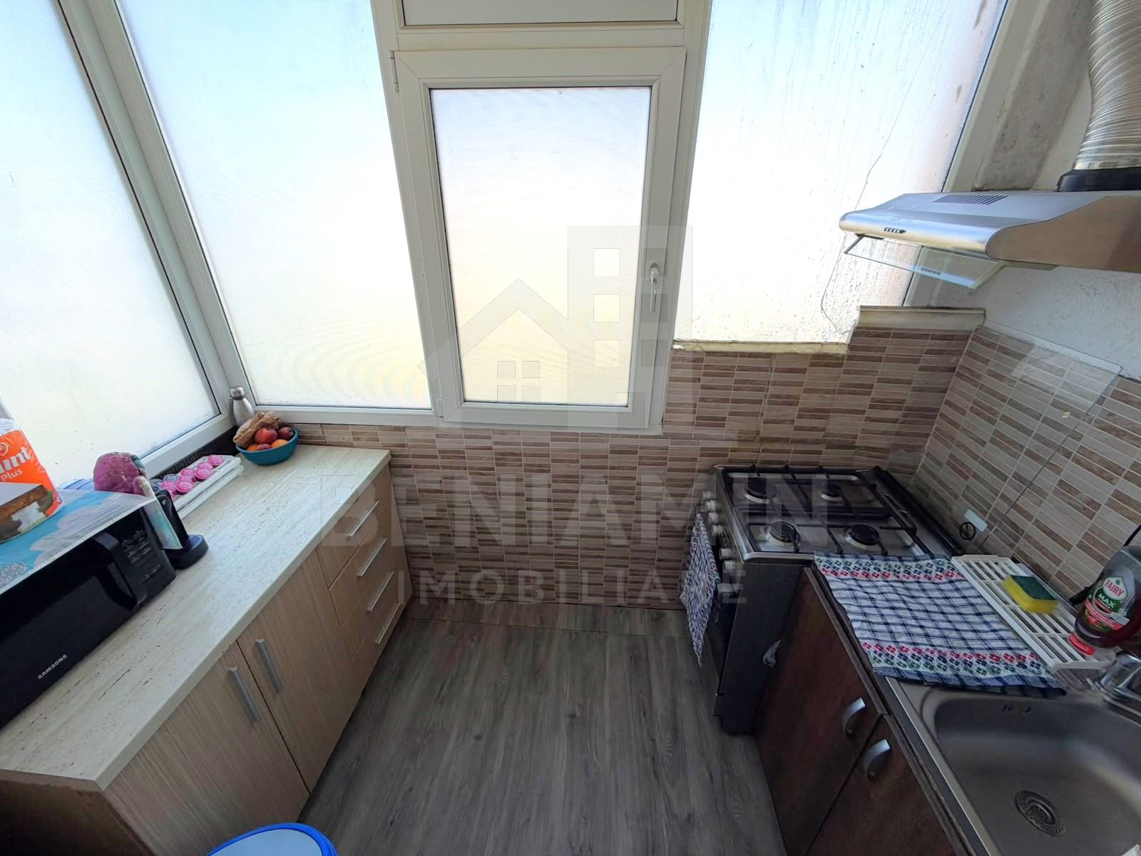 2 Decomandate-Lapus Arges-Mobilat-Utilat-Ac-54mp-Orientare N-V-Liber — fotografia 6