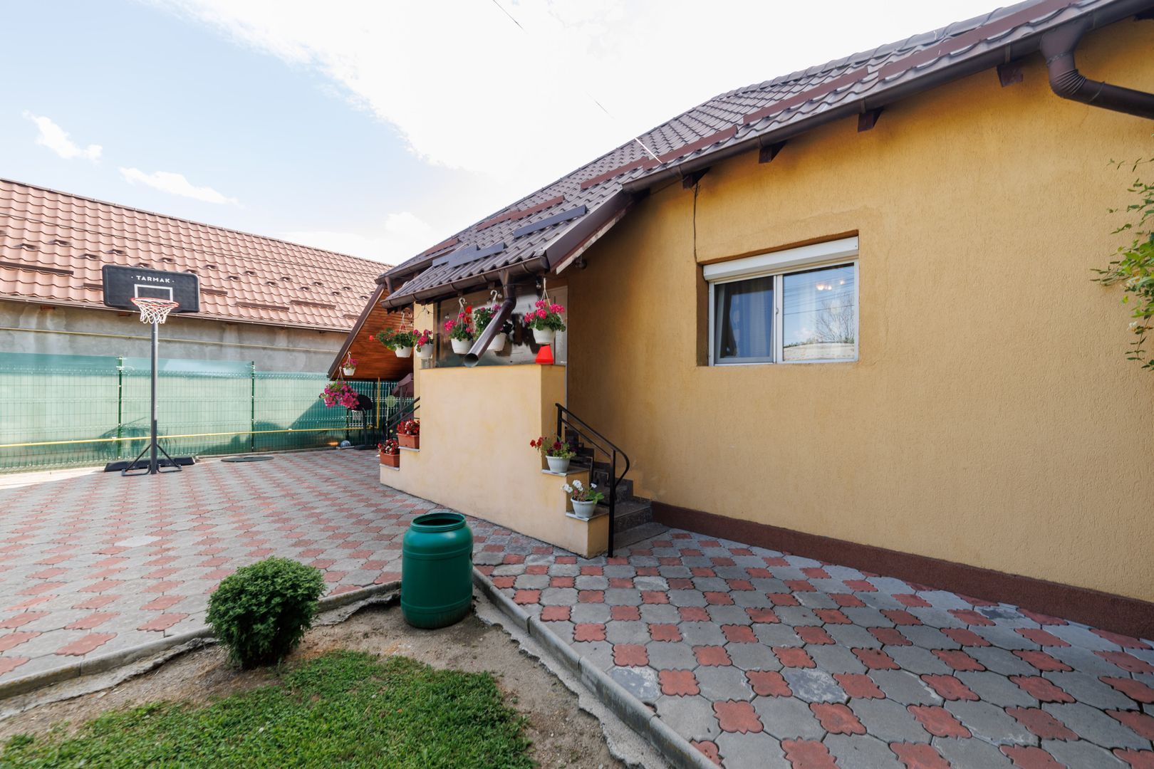 Casă cu teren de 634 mp și beci | Calea Câmpulung, Pitești — fotografia 20