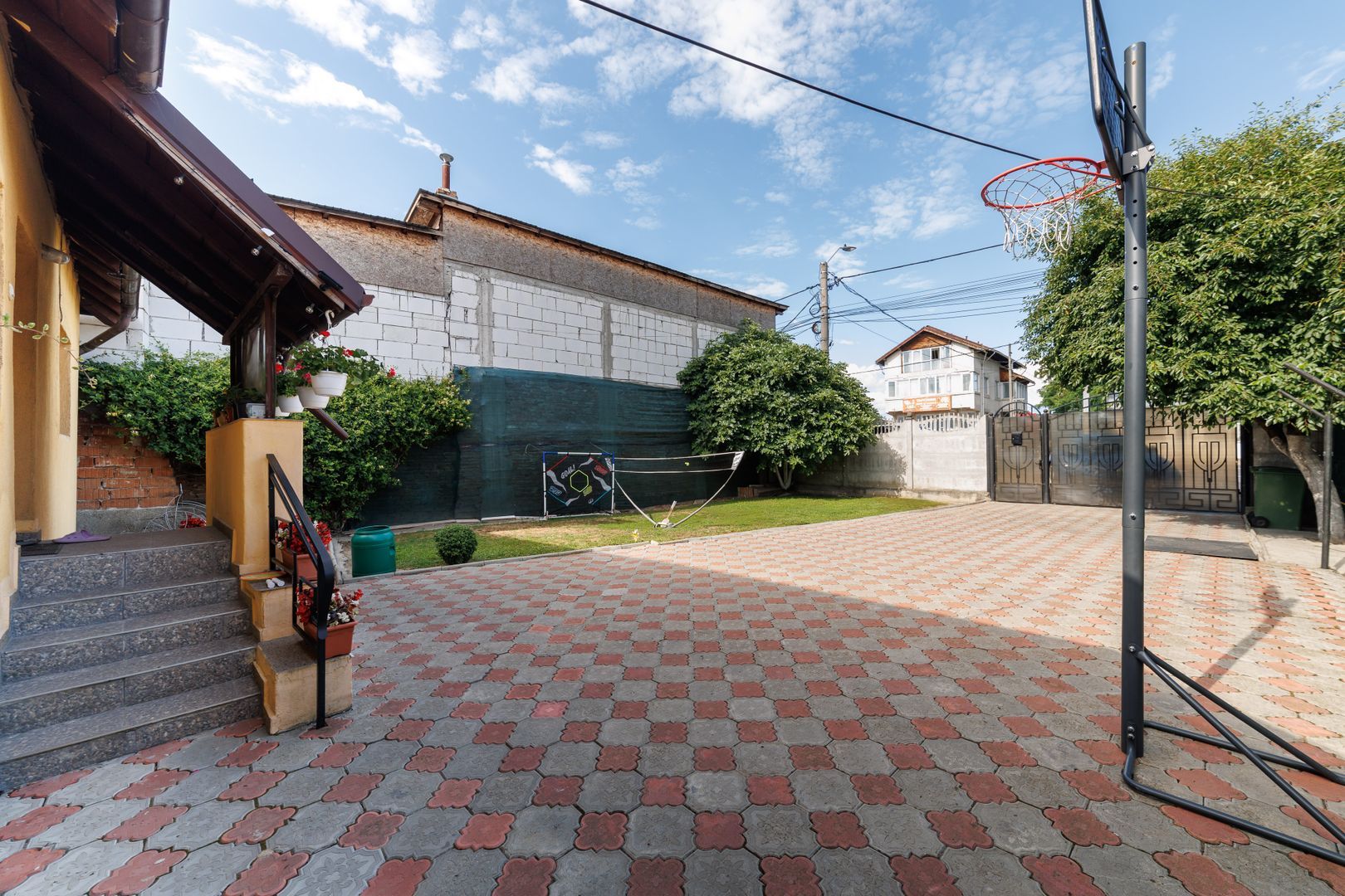 Casă cu teren de 634 mp și beci | Calea Câmpulung, Pitești — fotografia 4