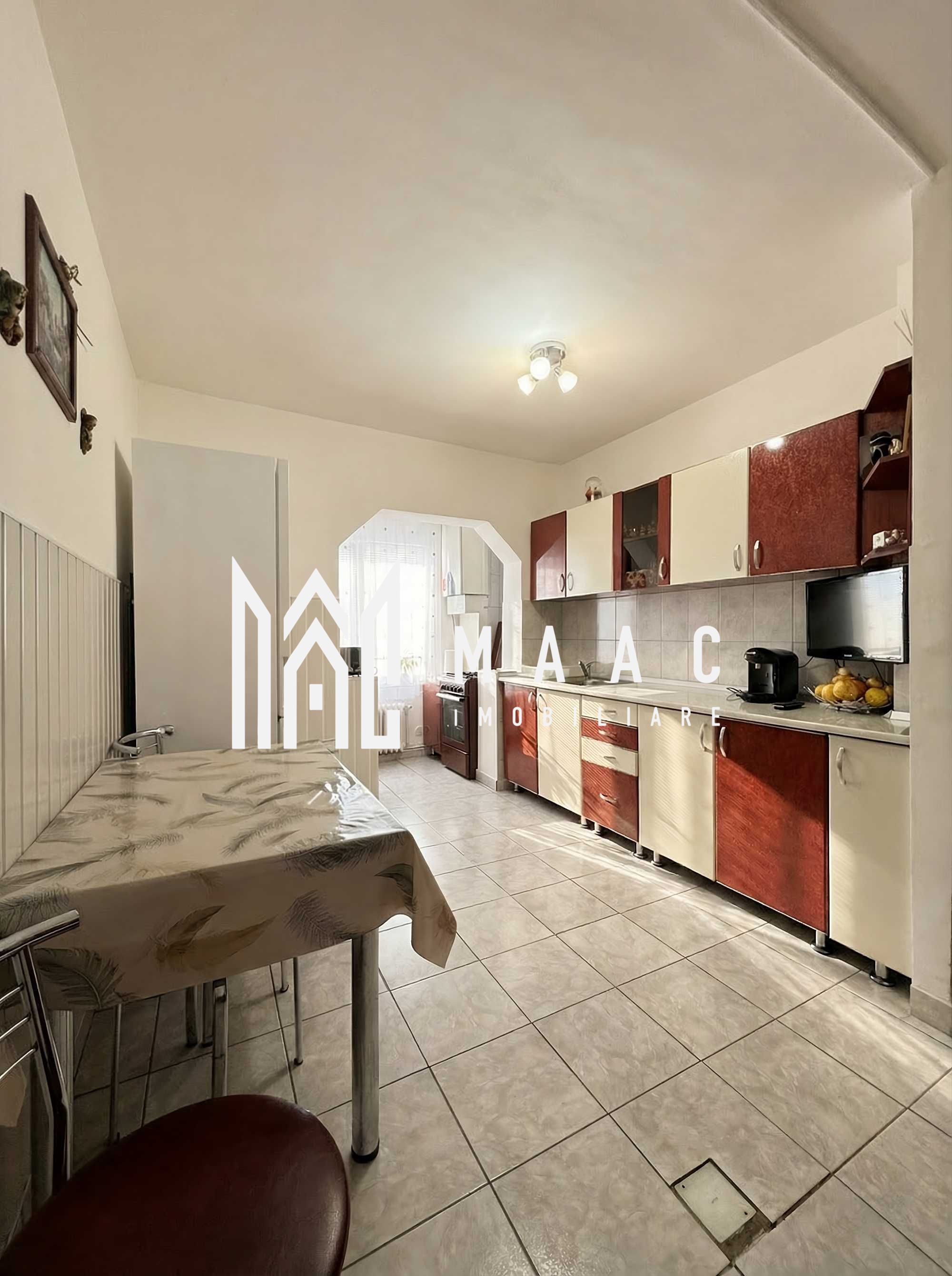 Apartament de vânzare în Sibiu, cu 2 camere decomandate, Terezian — fotografia 5