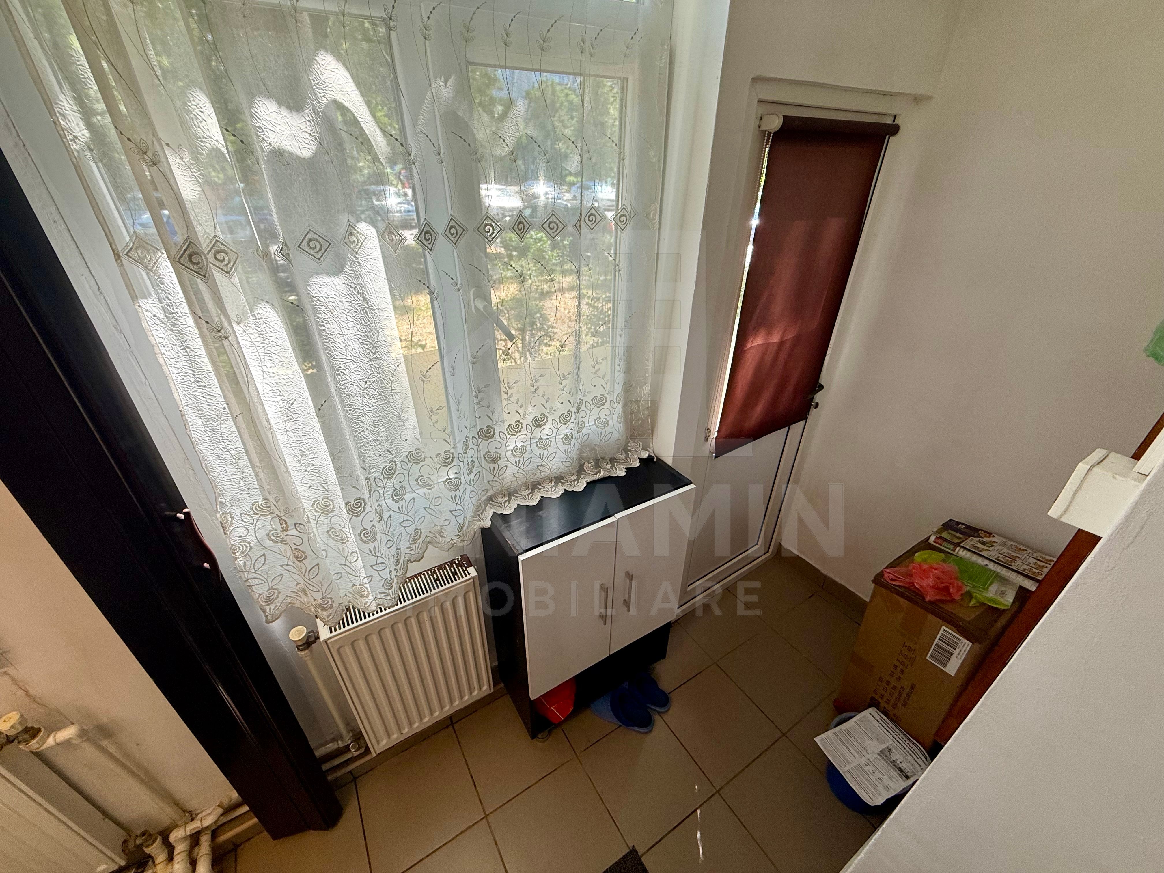 3 decomandate - 64mp - centrala proprie - parter - Brazda lui Novac — fotografia 11