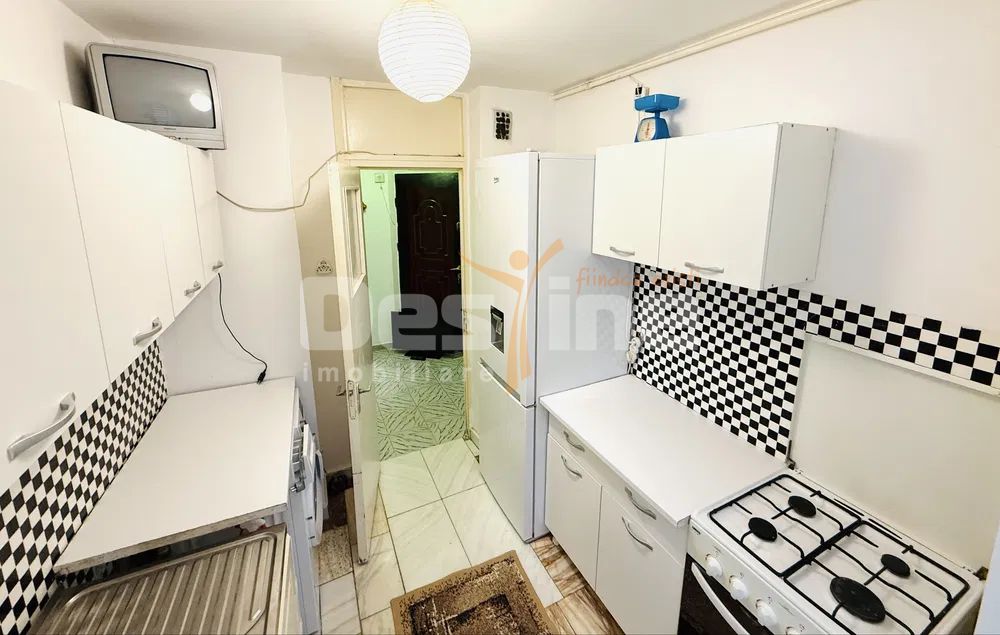 APARTAMENT 2 CAMERE DECOMANDAT RENOVAT SI MOBILAT — fotografia 7