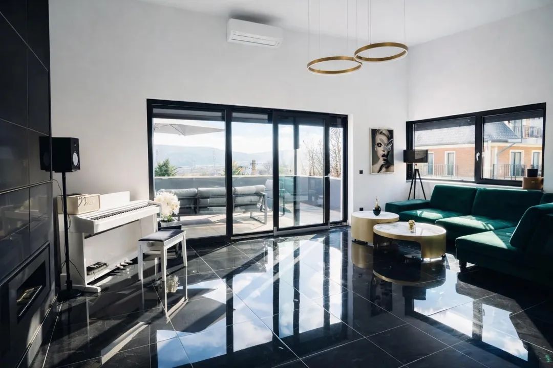 Duplex 4 camere, 170 mp, S+P+ET,  rooftop 100 mp, 4 garaje — fotografia 3