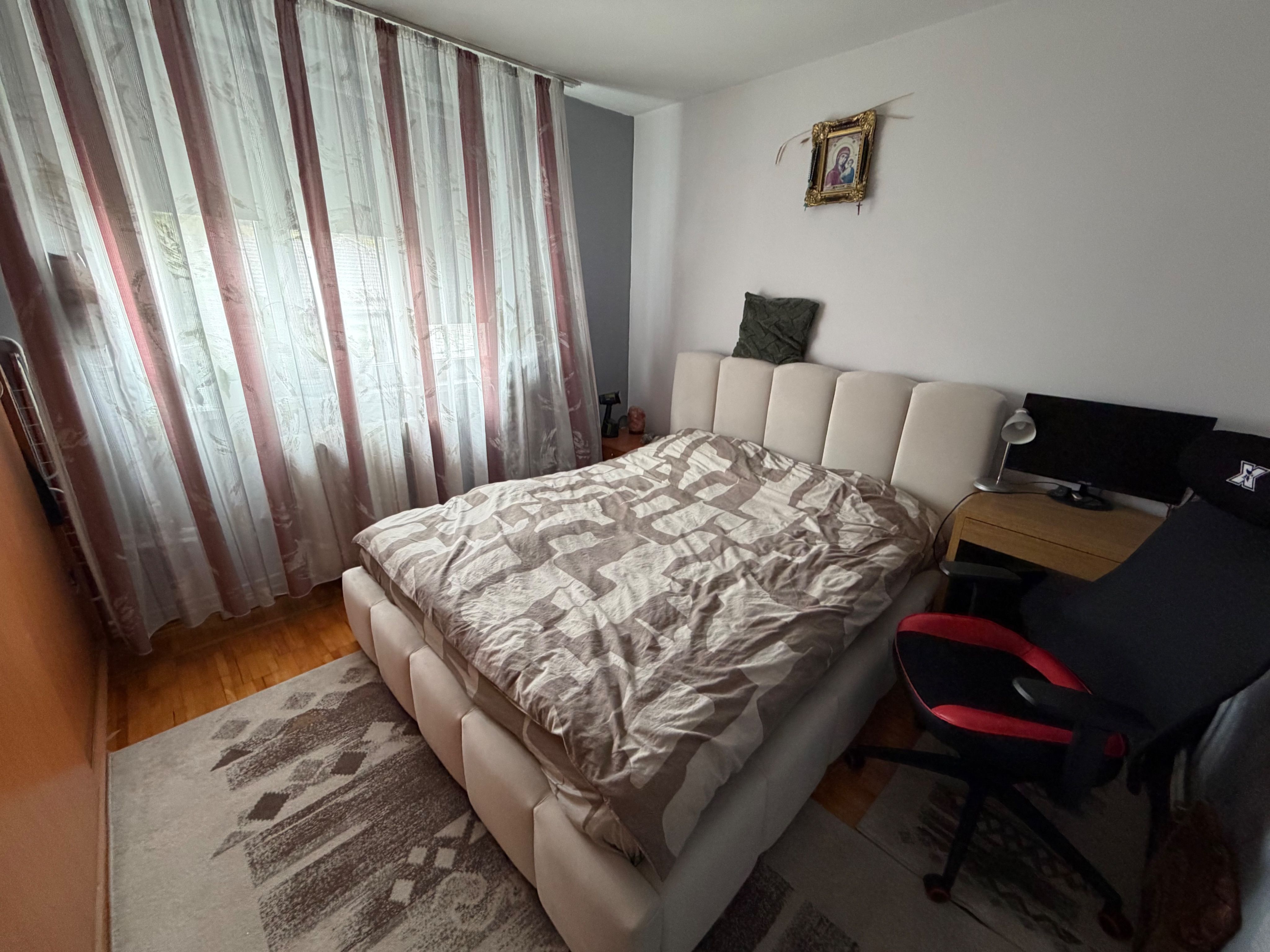 Apartament 2 camere, etaj 2 - Cugir