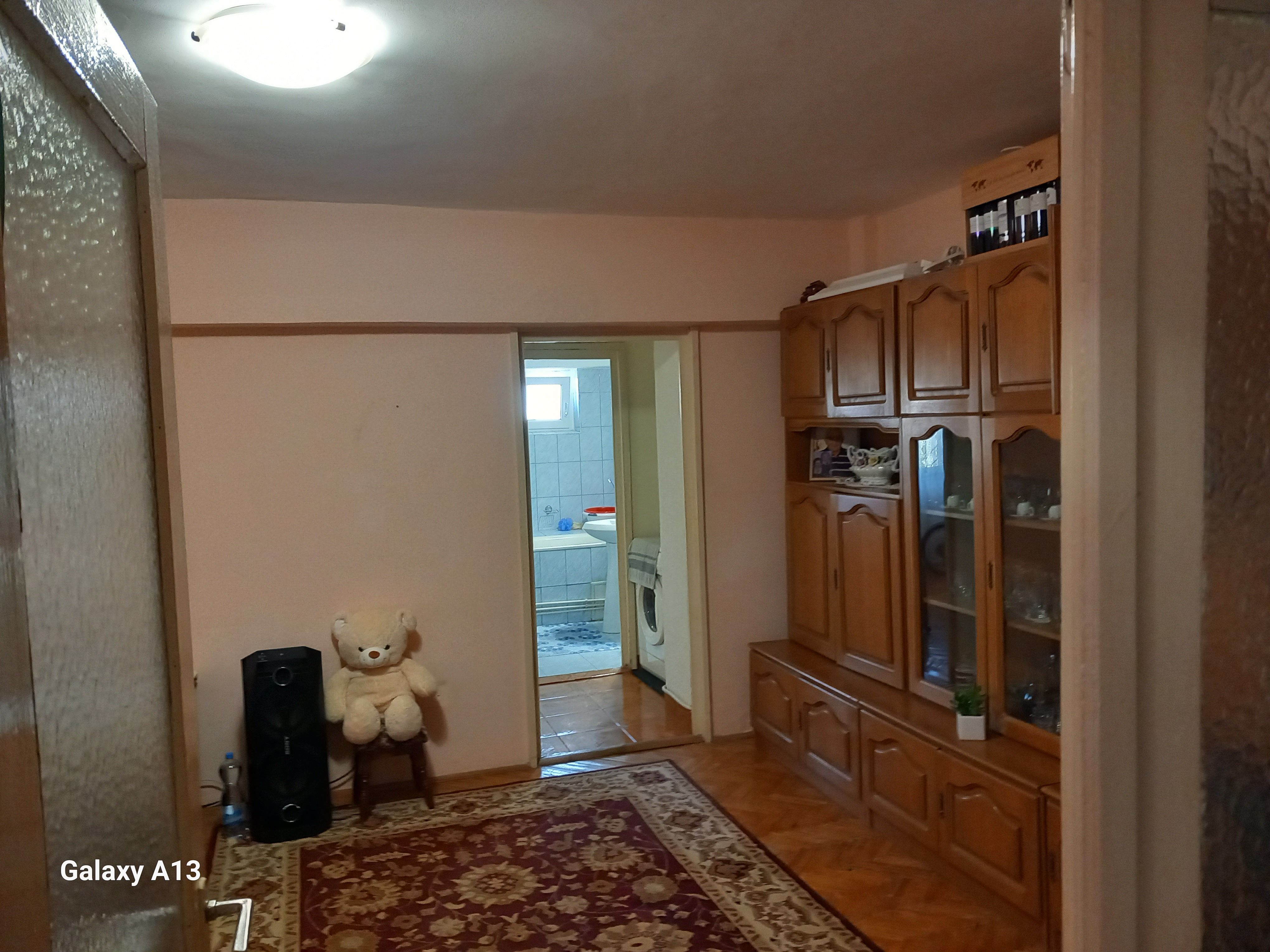 Ag EUROPA vinde ap. 2 cam RENOVAT in 65mp Carpați 2 Etaj 4. — fotografia 3
