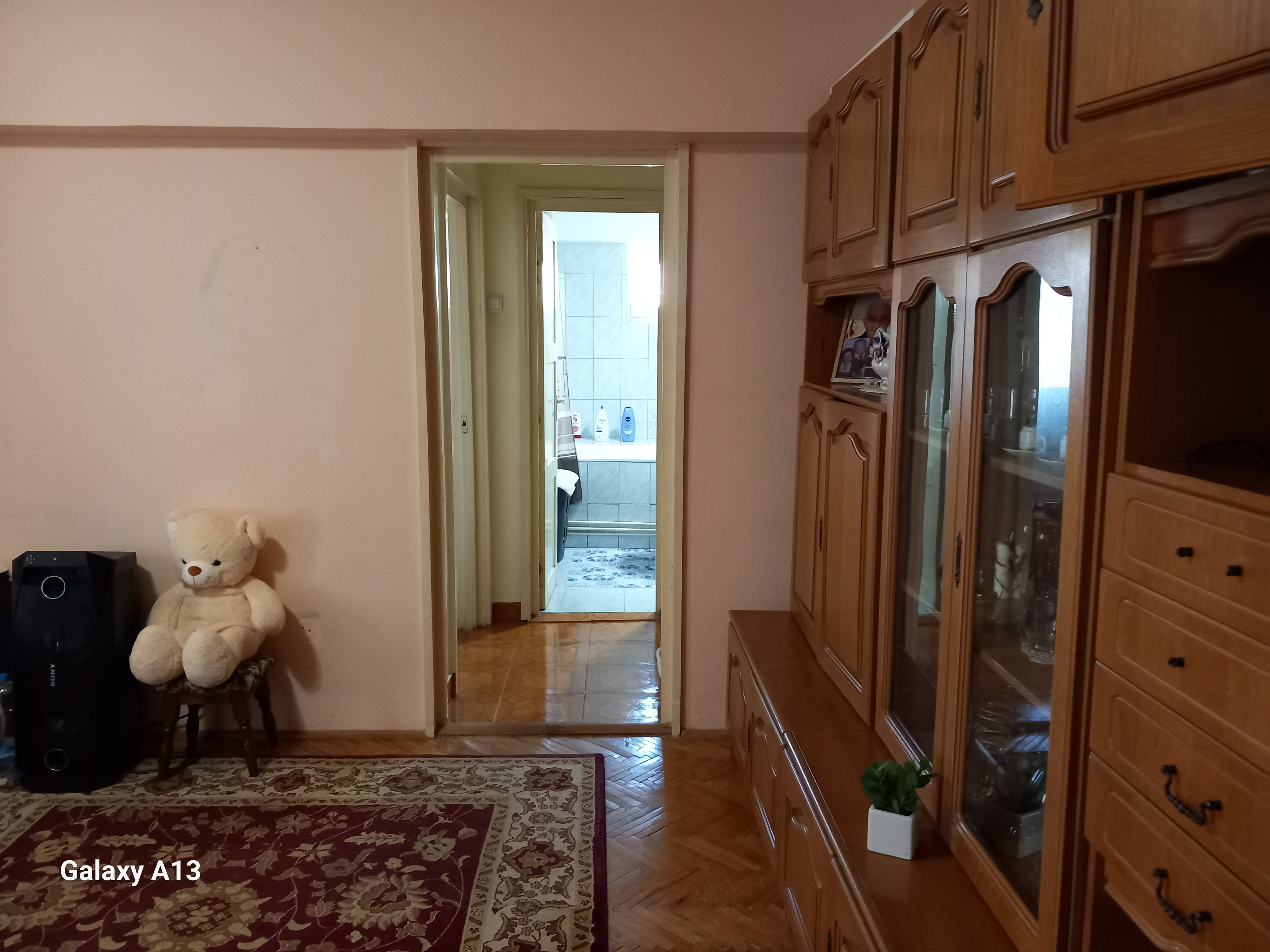 Ag EUROPA vinde ap. 2 cam RENOVAT in 65mp Carpați 2 Etaj 4. — fotografia 5