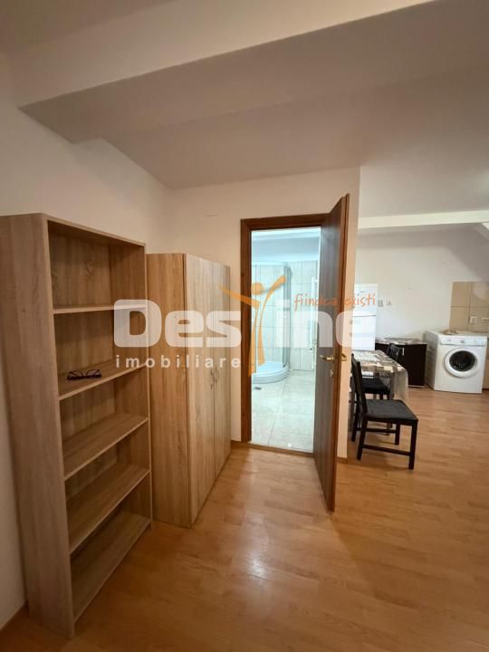 Casa cu 6 unitati, doua locuri de parcare si curte, pozitie excelenta- AFI Mall — fotografia 18