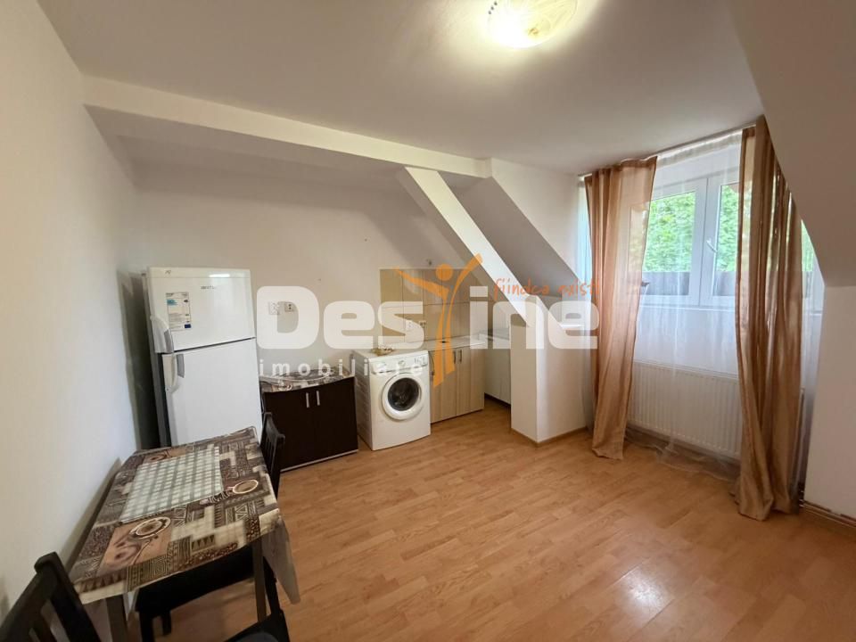 Casa cu 6 unitati, doua locuri de parcare si curte, pozitie excelenta- AFI Mall — fotografia 19