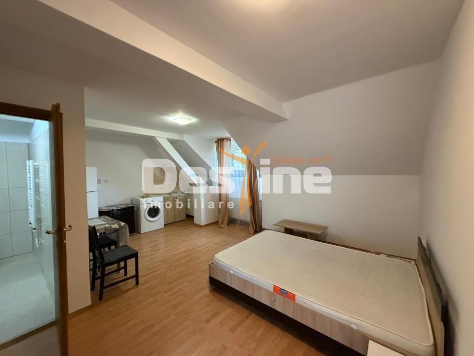 Casa cu 6 unitati, doua locuri de parcare si curte, pozitie excelenta- AFI Mall — fotografia 20