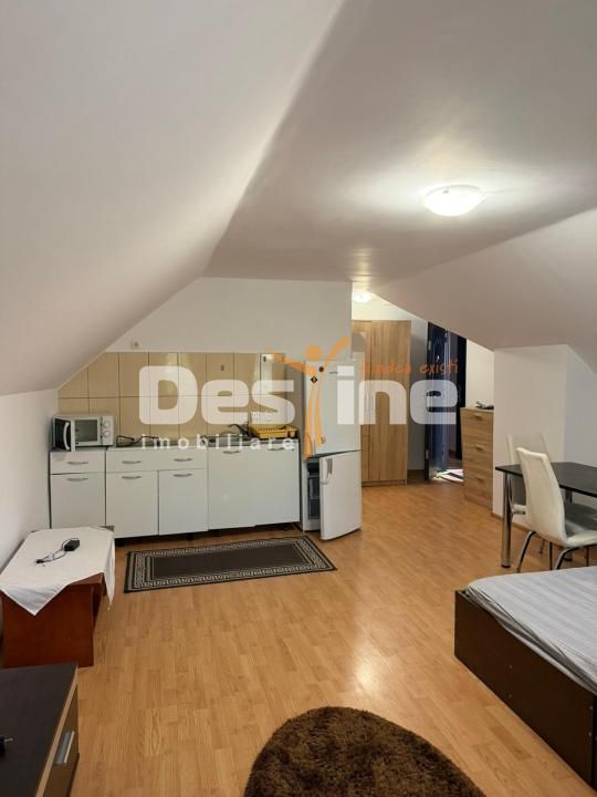 Casa cu 6 unitati, doua locuri de parcare si curte, pozitie excelenta- AFI Mall — fotografia 23