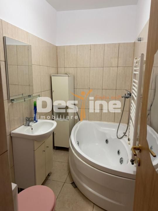 Casa cu 6 unitati, doua locuri de parcare si curte, pozitie excelenta- AFI Mall — fotografia 26