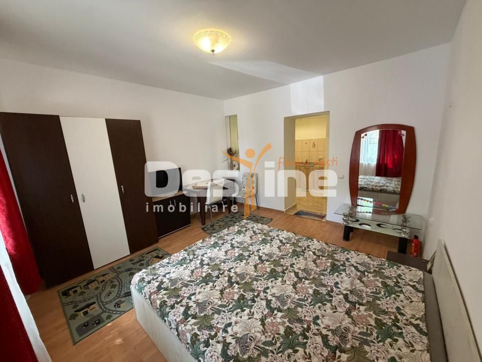 Casa cu 6 unitati, doua locuri de parcare si curte, pozitie excelenta- AFI Mall — fotografia 3
