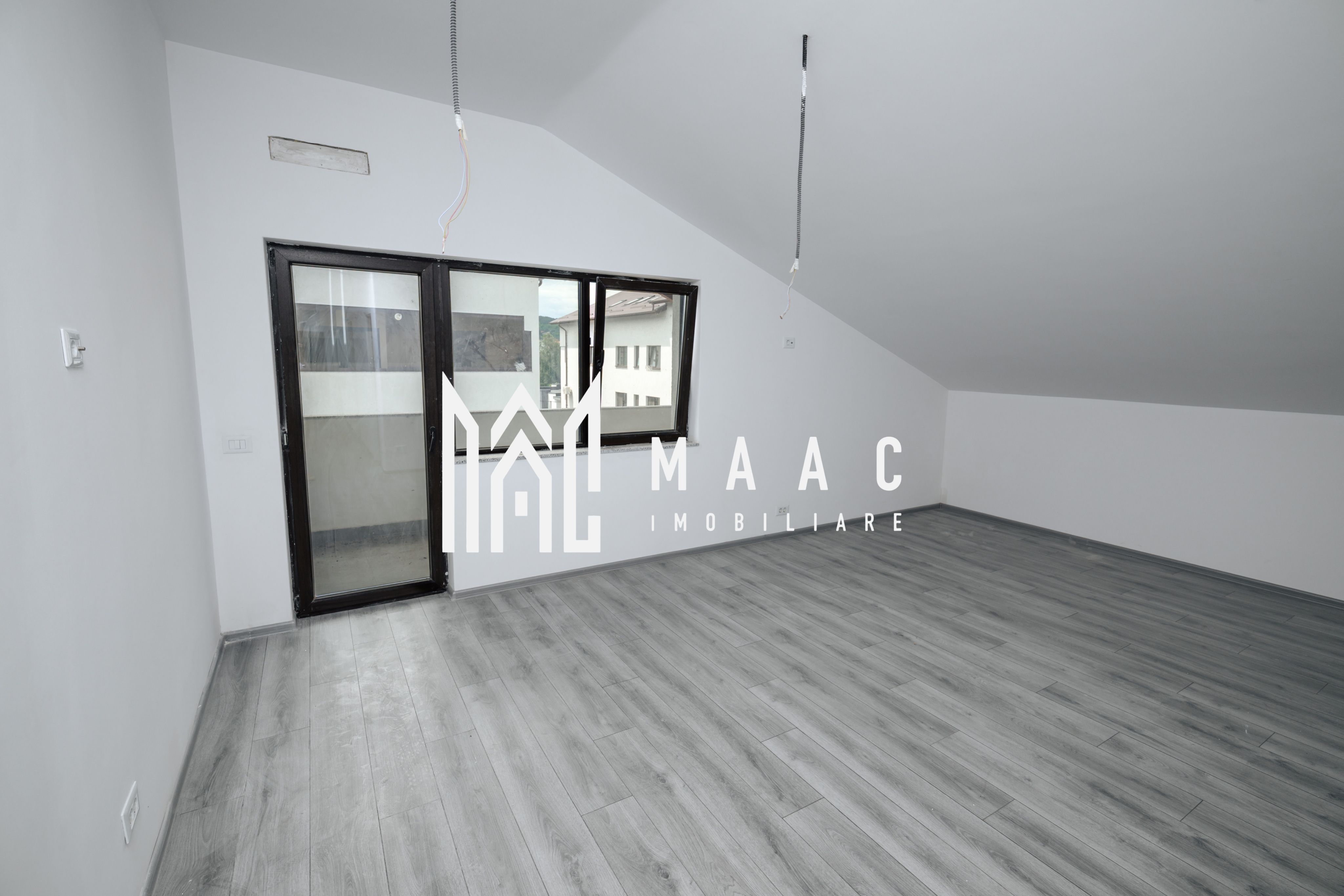 Apartament 3 camere | 73 mp | 2 terase | Bloc nou INTABULAT| Ostroveni