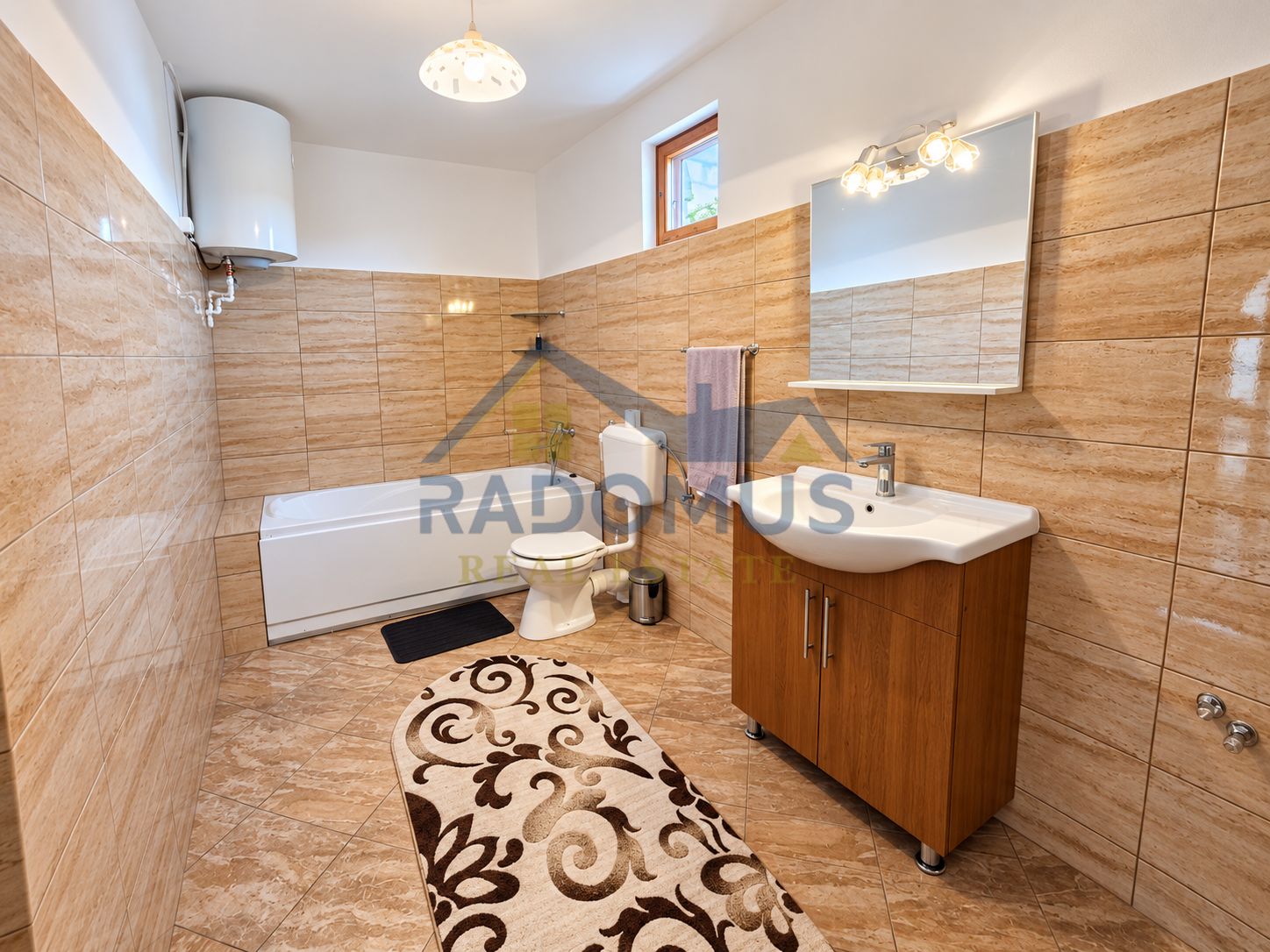 Casă cu 3 camere, anexe și livadă – Lopatnița, Șoimari — fotografia 11