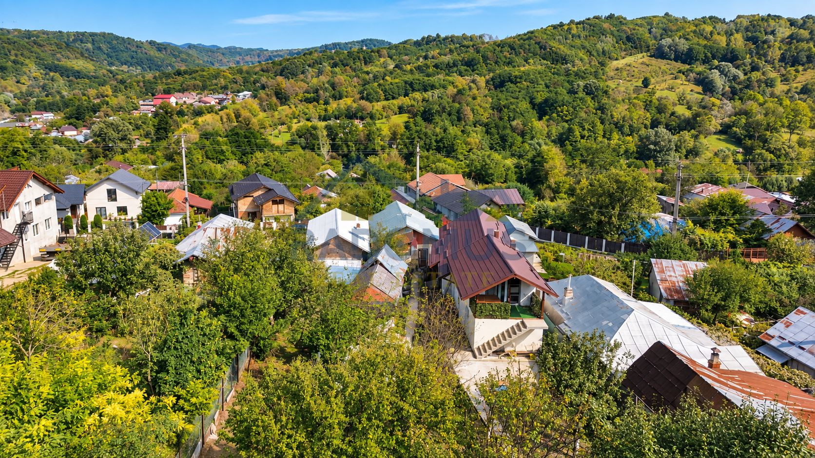 Casă cu 3 camere, anexe și livadă – Lopatnița, Șoimari — fotografia 16