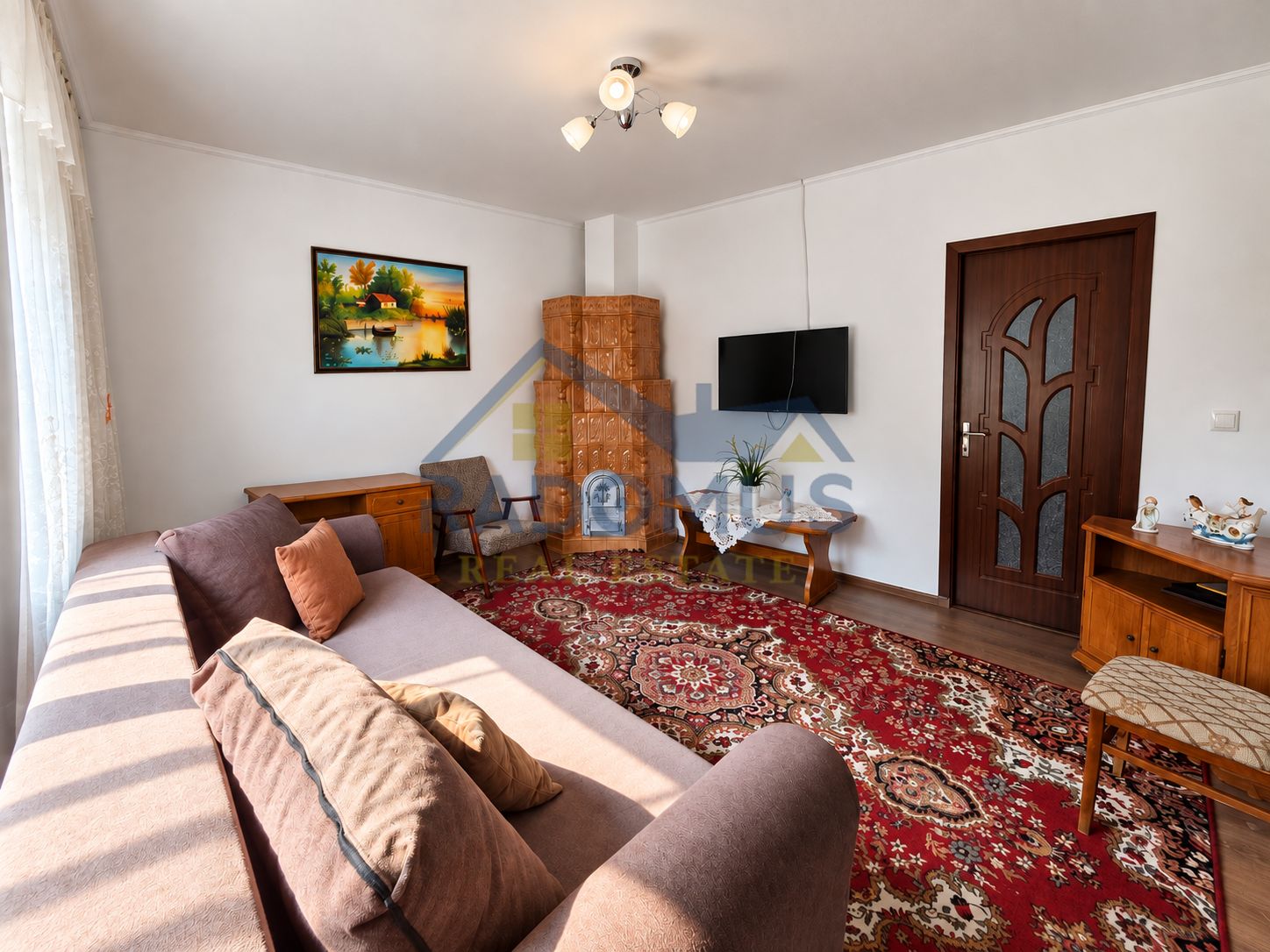 Casă cu 3 camere, anexe și livadă – Lopatnița, Șoimari — fotografia 6