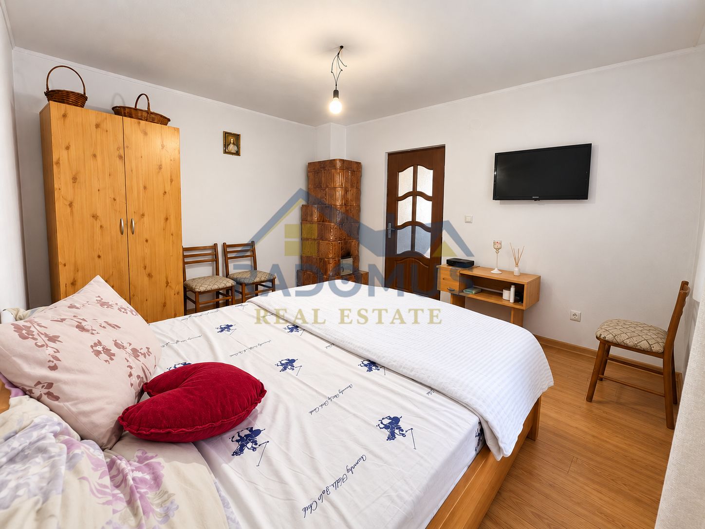 Casă cu 3 camere, anexe și livadă – Lopatnița, Șoimari — fotografia 7