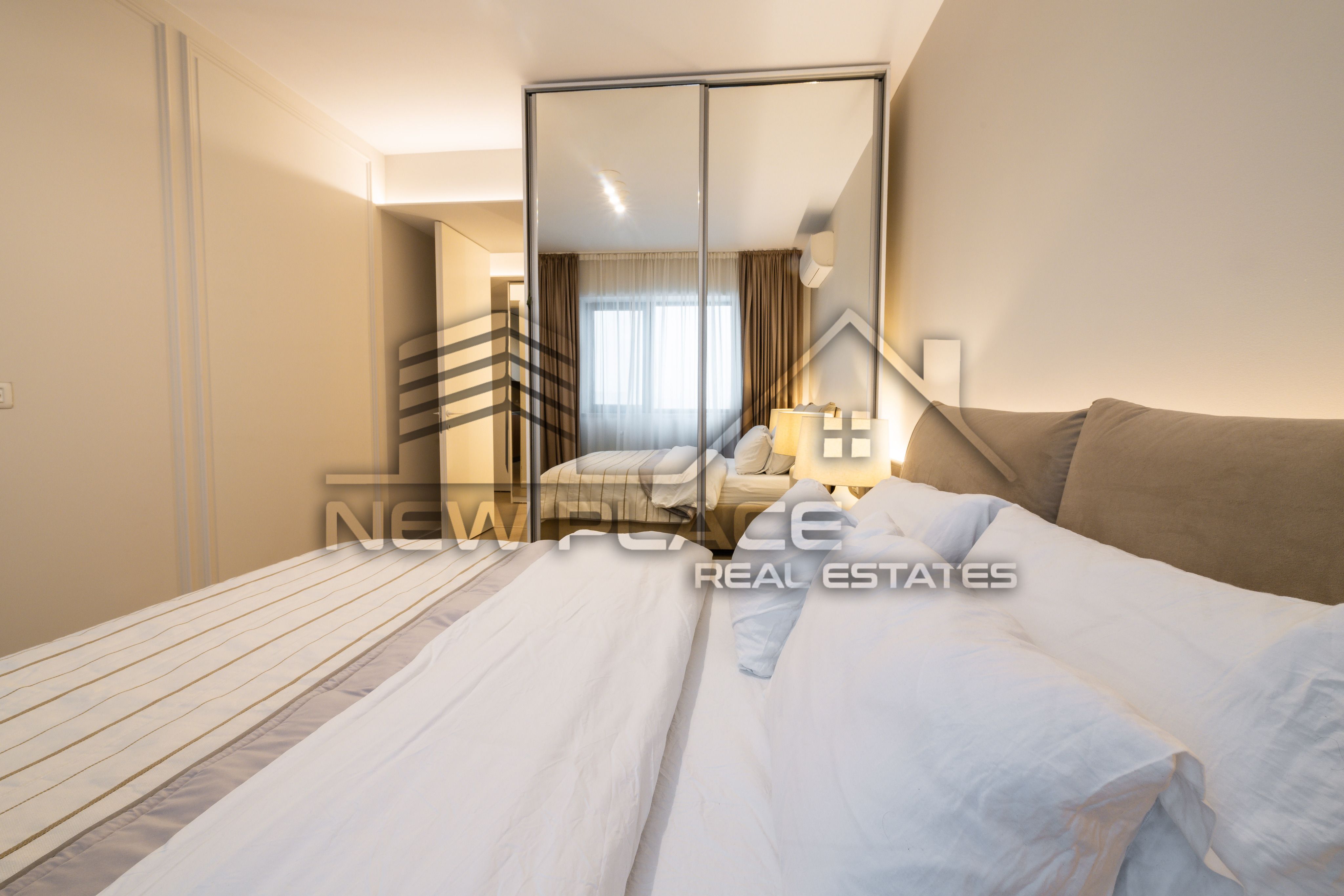 CORTINA NORTH [+21% TVA] View liber | Bucatarie inchisa | Terasa 9 mp — fotografia 12