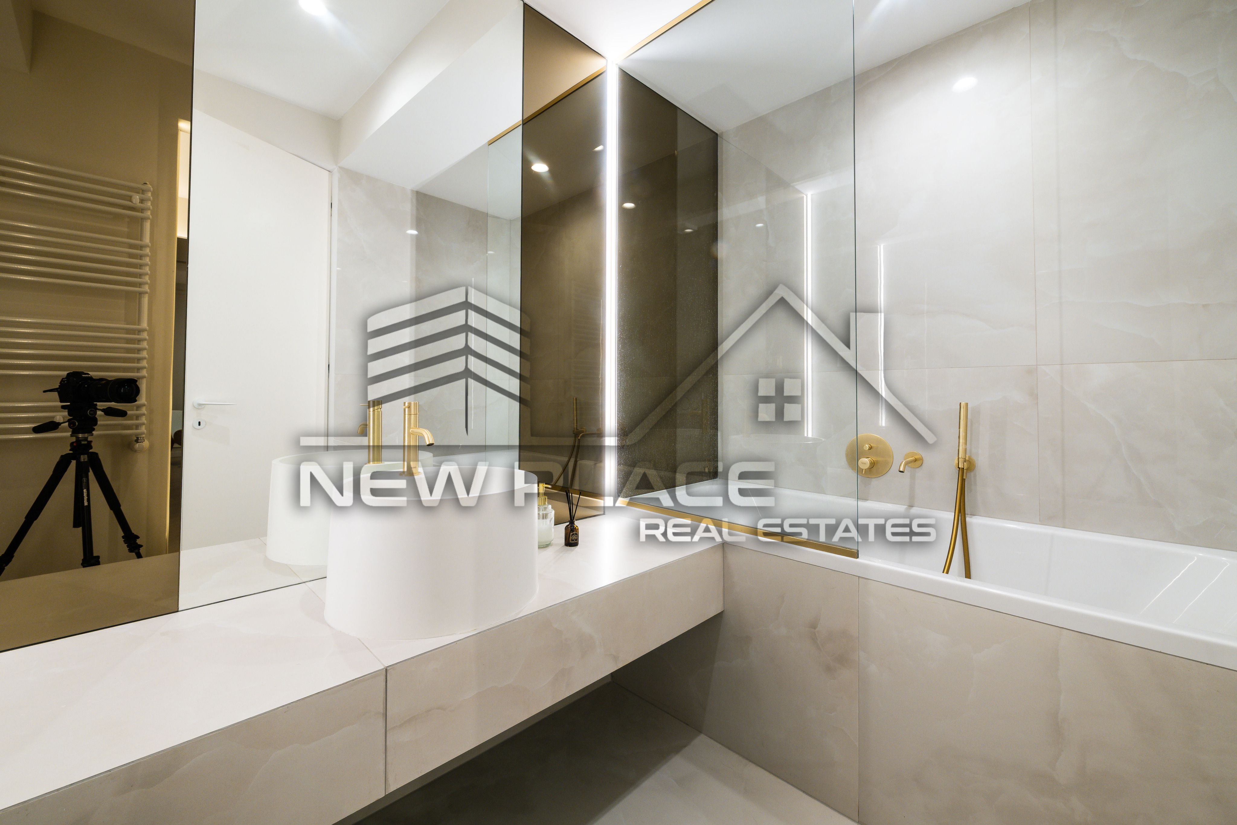 CORTINA NORTH [+21% TVA] View liber | Bucatarie inchisa | Terasa 9 mp — fotografia 14