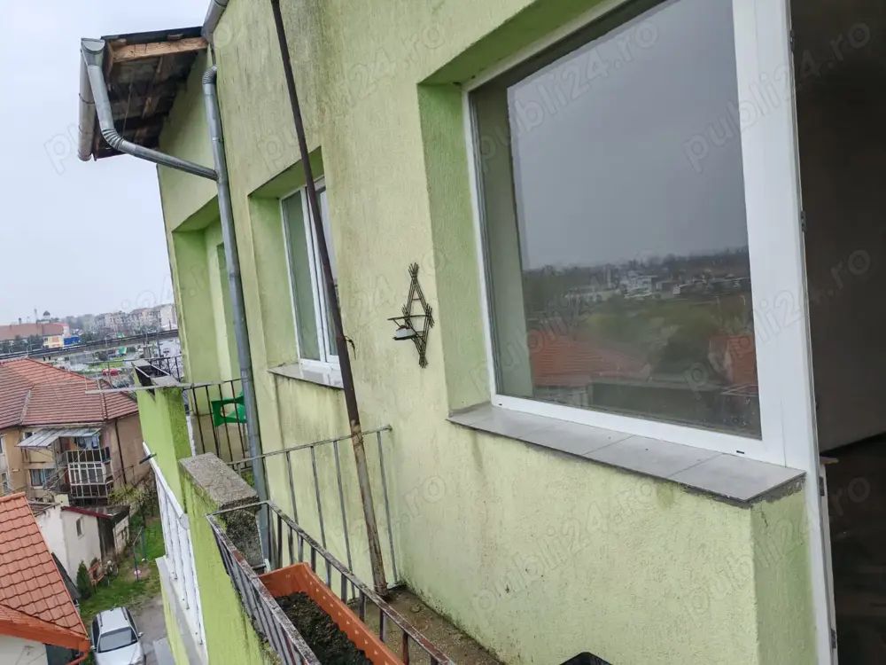 BRASADAS vinde ap cu 3 cam etaj 4/4 pe Drumul Botizului — fotografia 3
