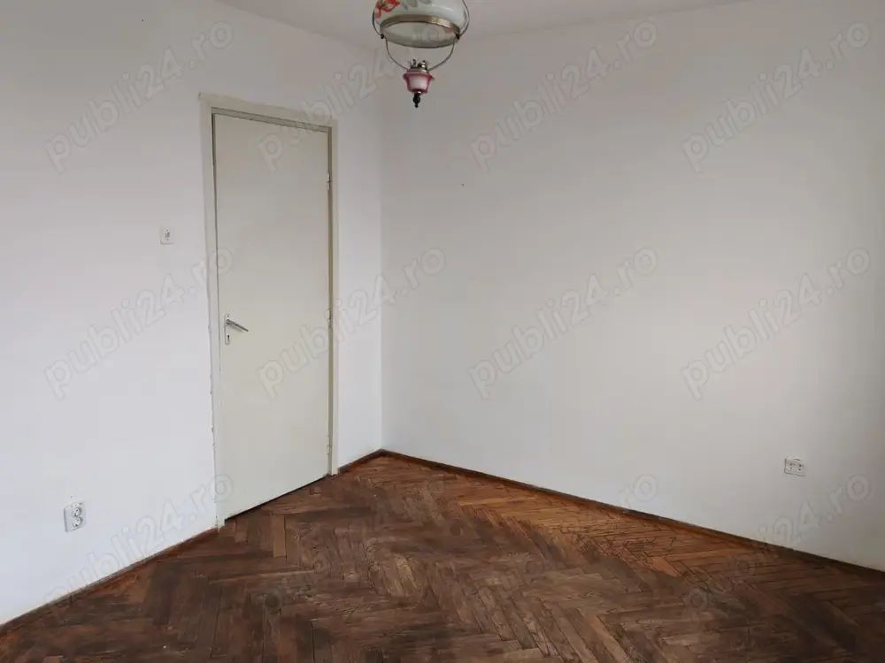 BRASADAS vinde ap cu 3 cam etaj 4/4 pe Drumul Botizului — fotografia 6