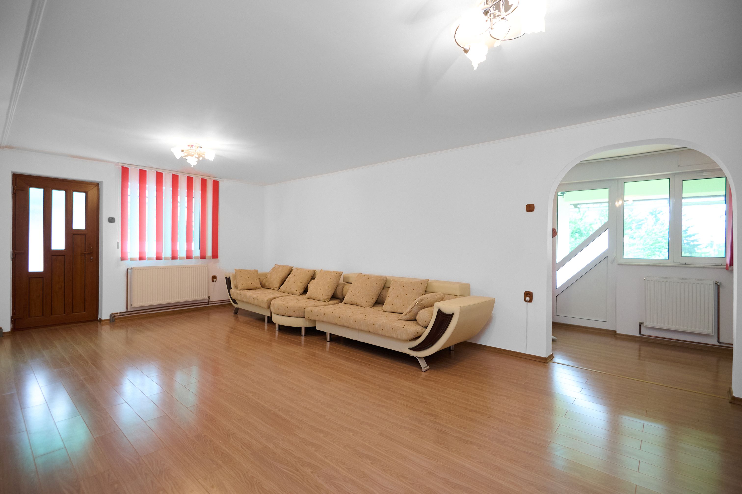 Casa P+ 1+ teren 507 mp cu vecin padurea Pitesti — fotografia 5