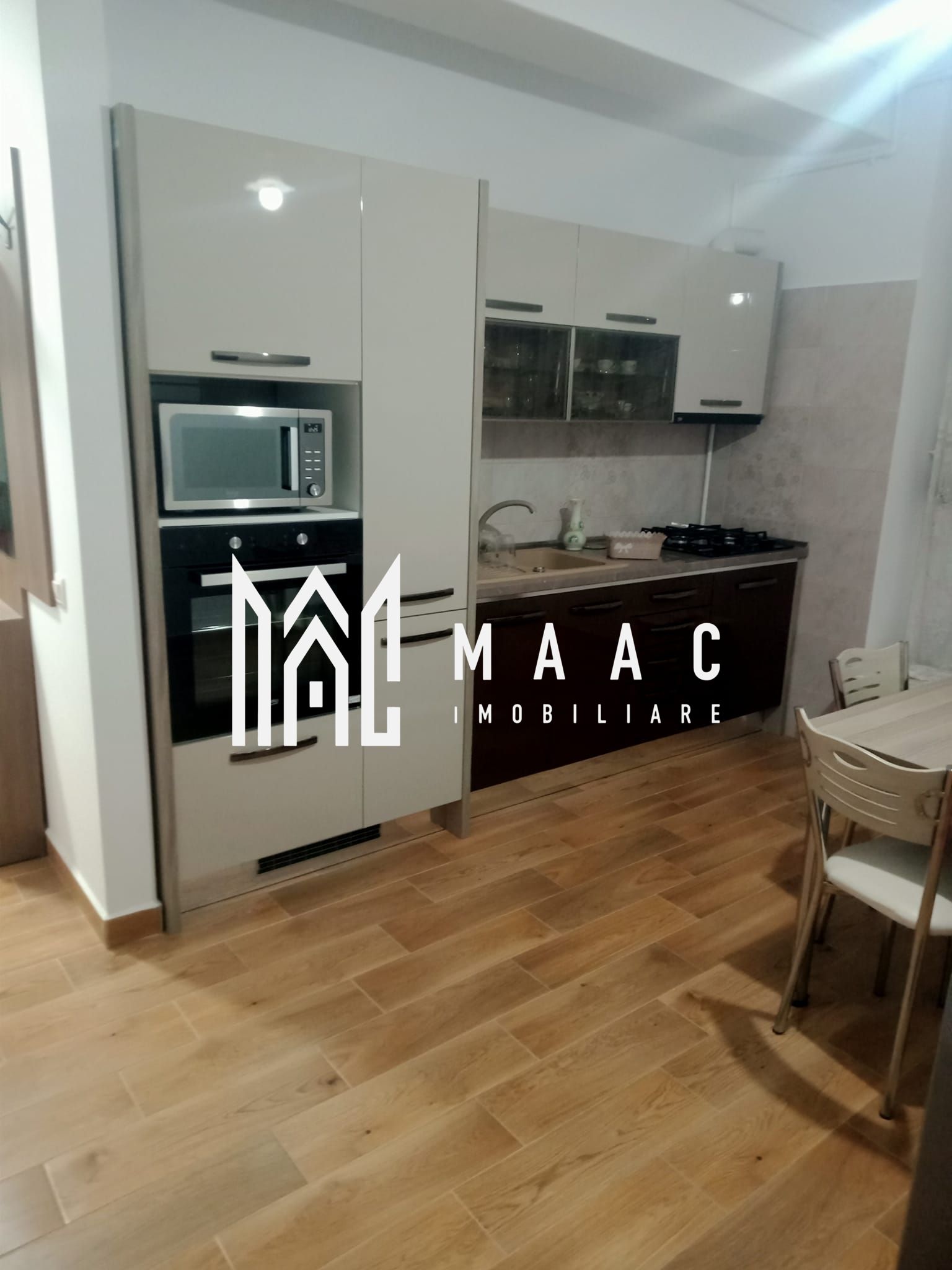 Apartament 2 camere | Etaj 1 | 2 Balcoane | Doamna Stanca