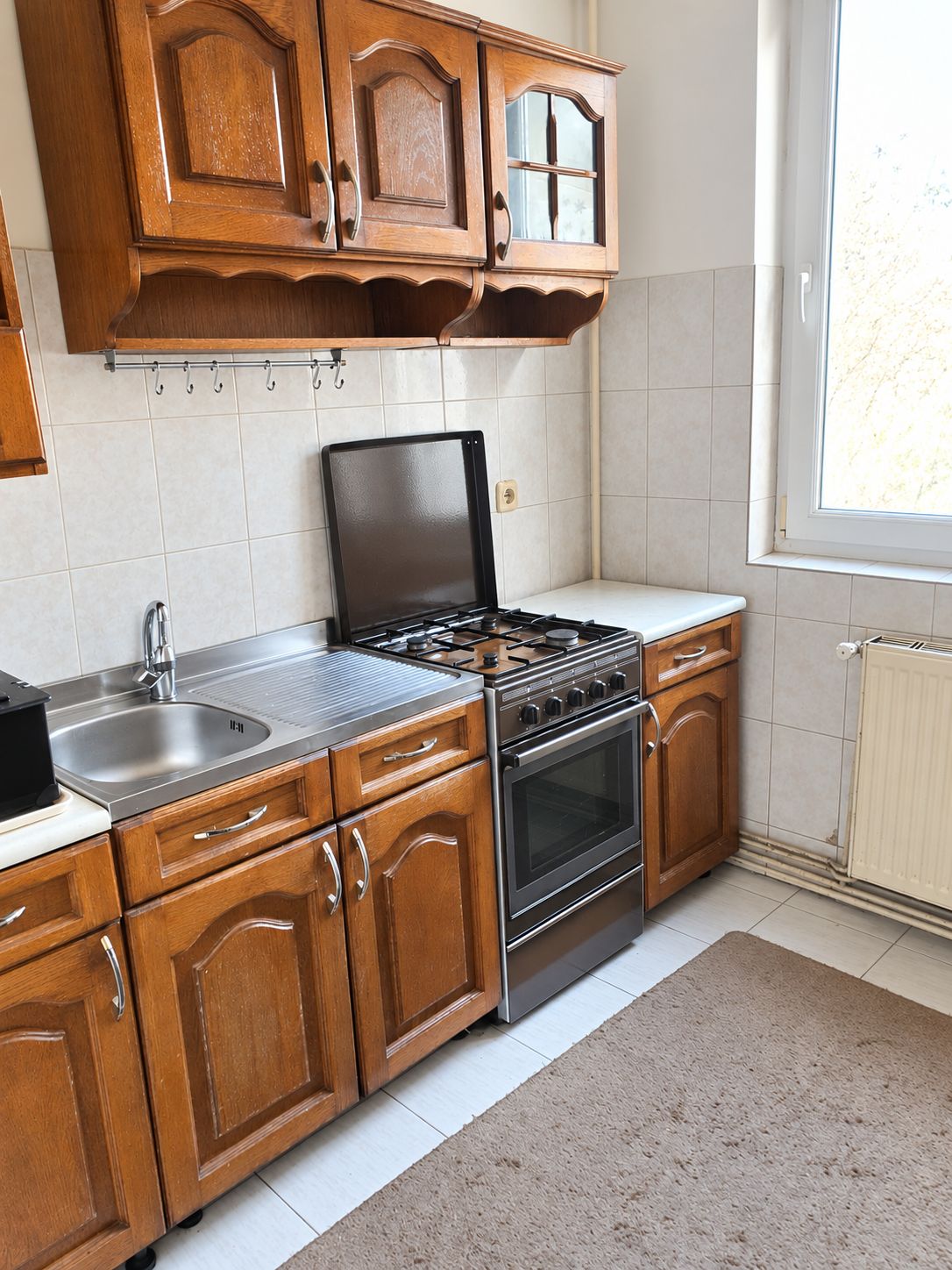 Apartament cu 3 camere decomandate, centrală proprie și logie | — fotografia 5