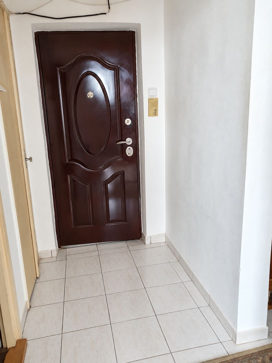 Apartament cu 3 camere decomandate, centrală proprie și logie | — fotografia 6