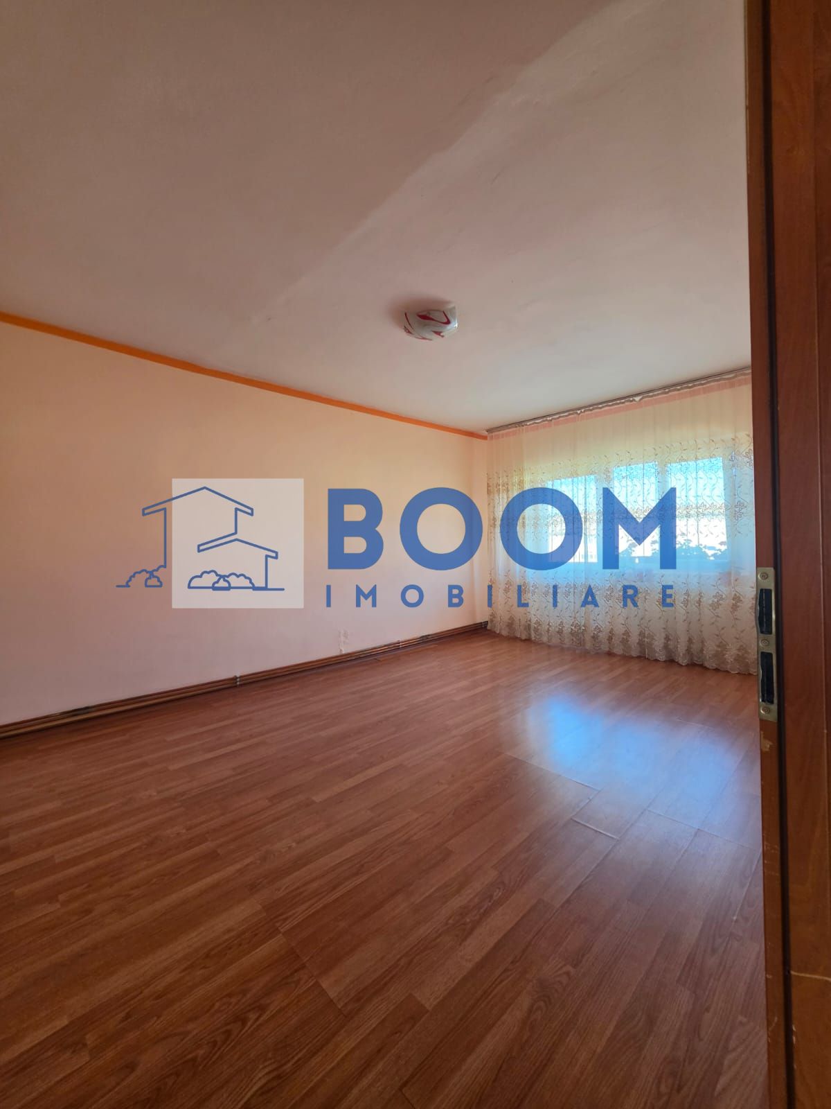 Apartament 3 camere Nord | Centrala proprie | 2 balcoane | I-01 — fotografia 4