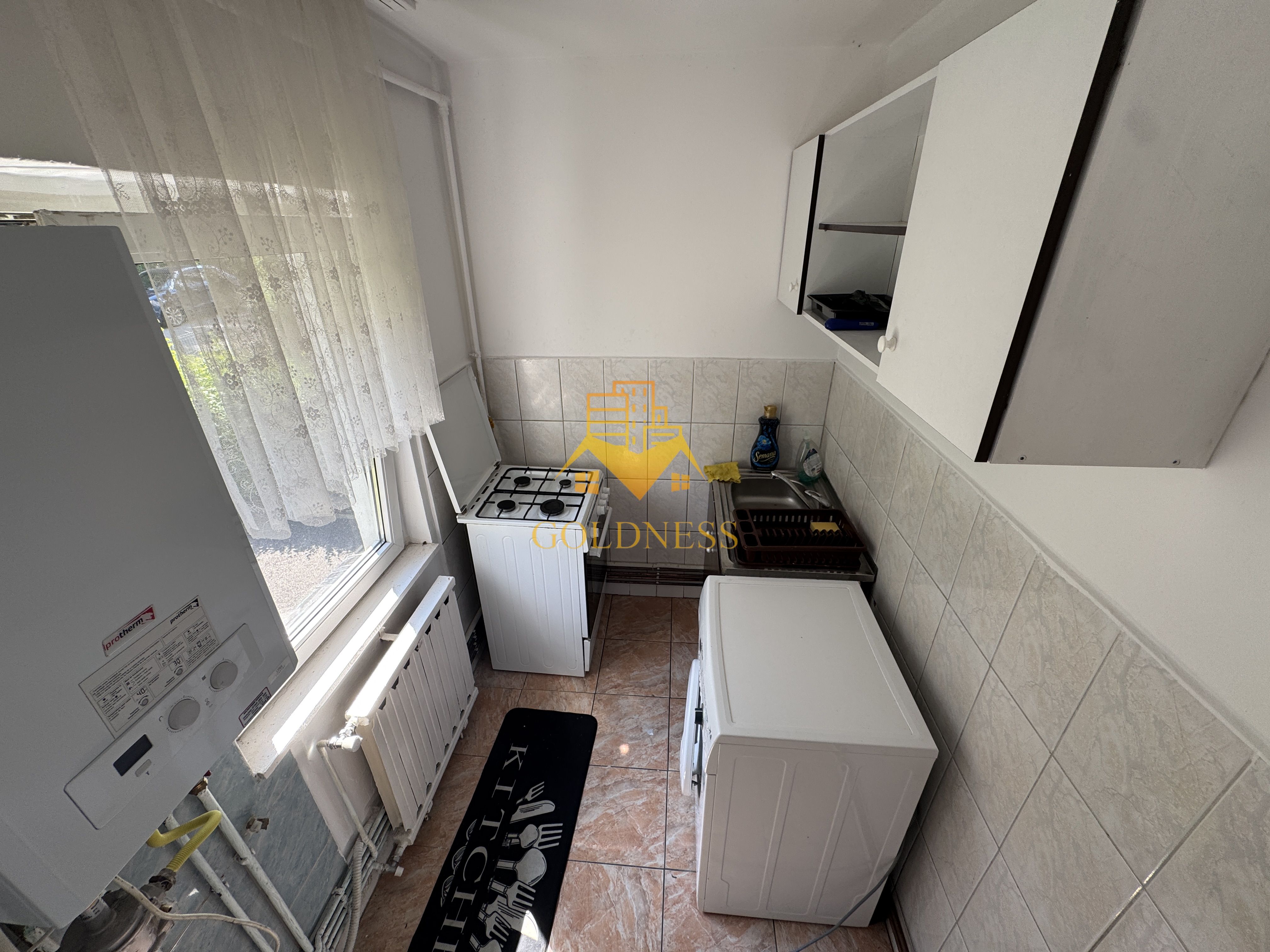 o camera, 30 mp, Manastur str. Negoiu Zona Baza Sportiva, Mehedinti — fotografia 5