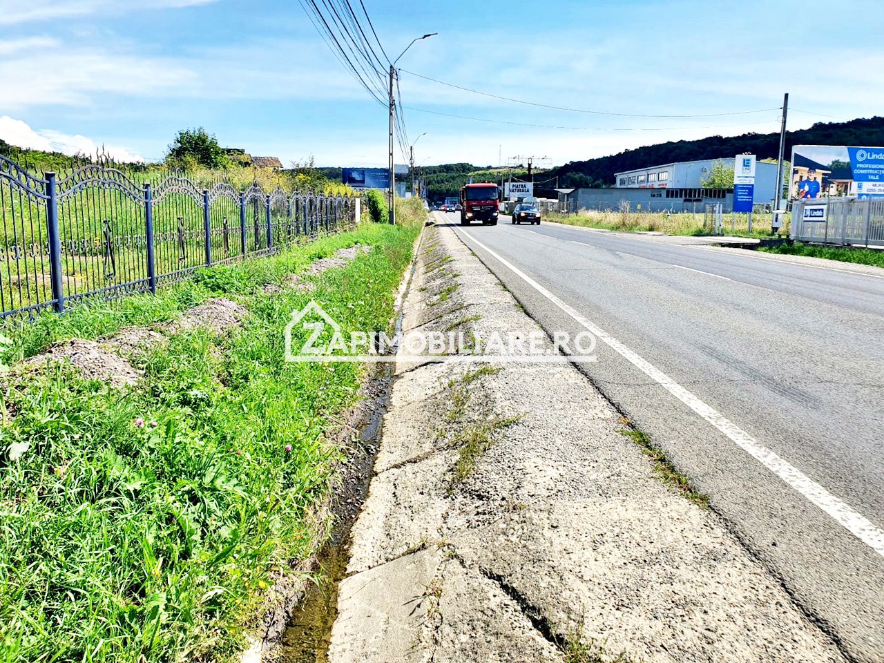 Teren intravilan 3.000 mp.cu deschidere de 40 m la E60 — fotografia 2
