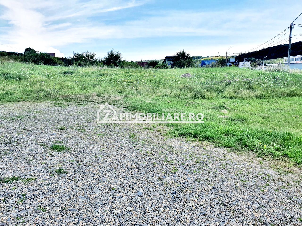 Teren intravilan 3.000 mp.cu deschidere de 40 m la E60 — fotografia 5