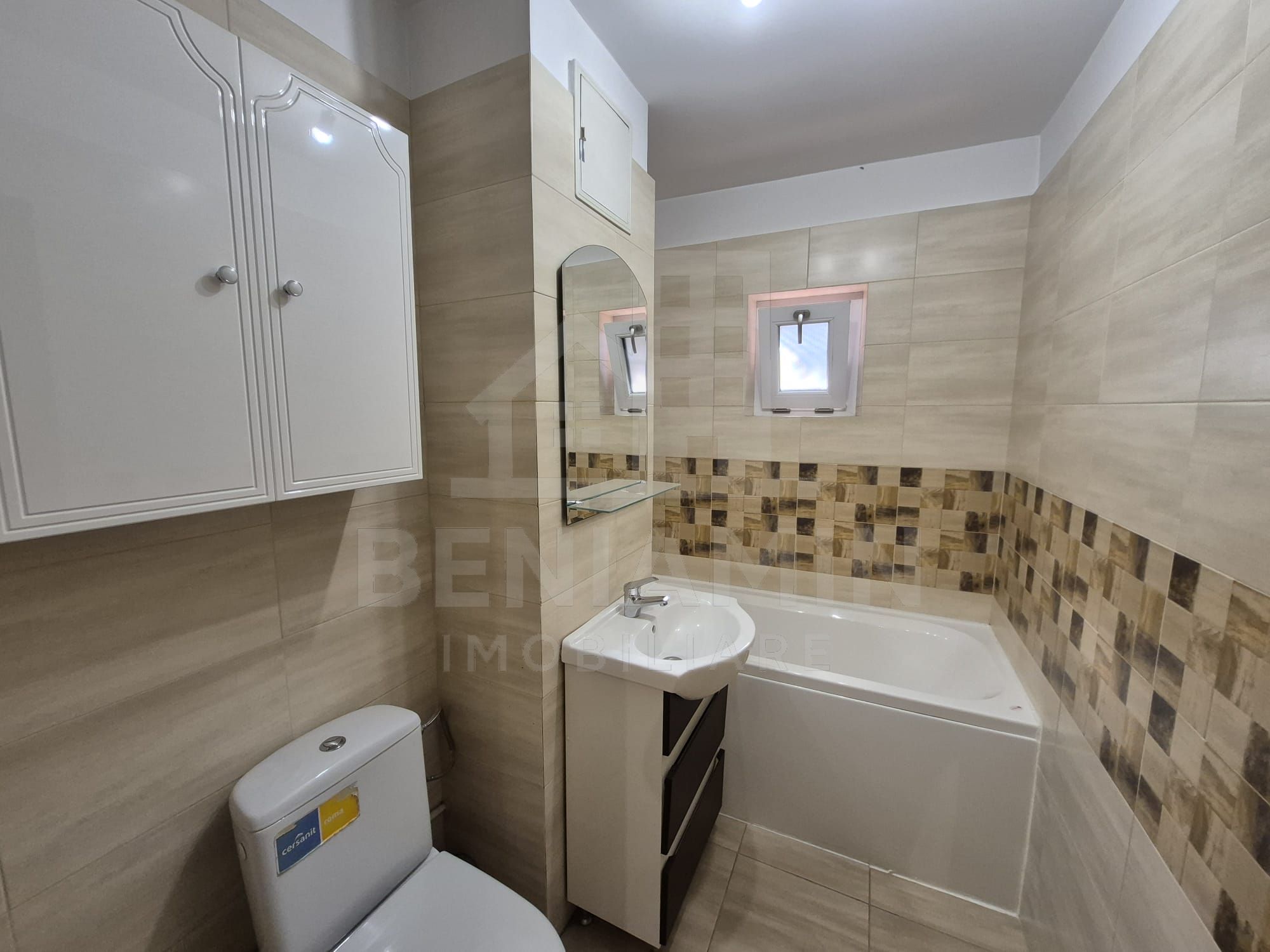 2Decomandate-Etaj 2-Renovat-52mp-Teava De Gaze-Brazda Lui Novac — fotografia 8
