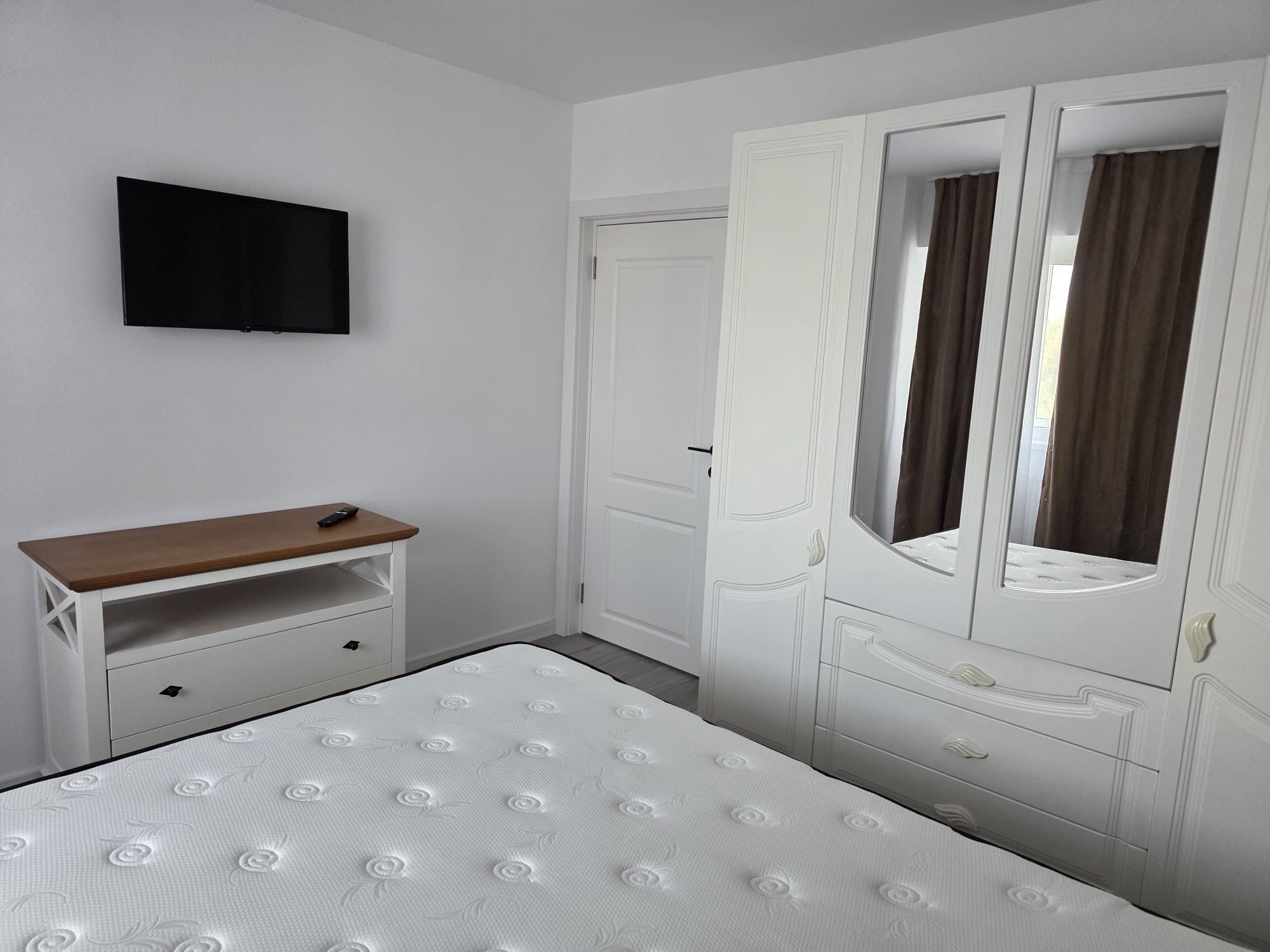 Apartament 3 camere de inchiriat — fotografia 5