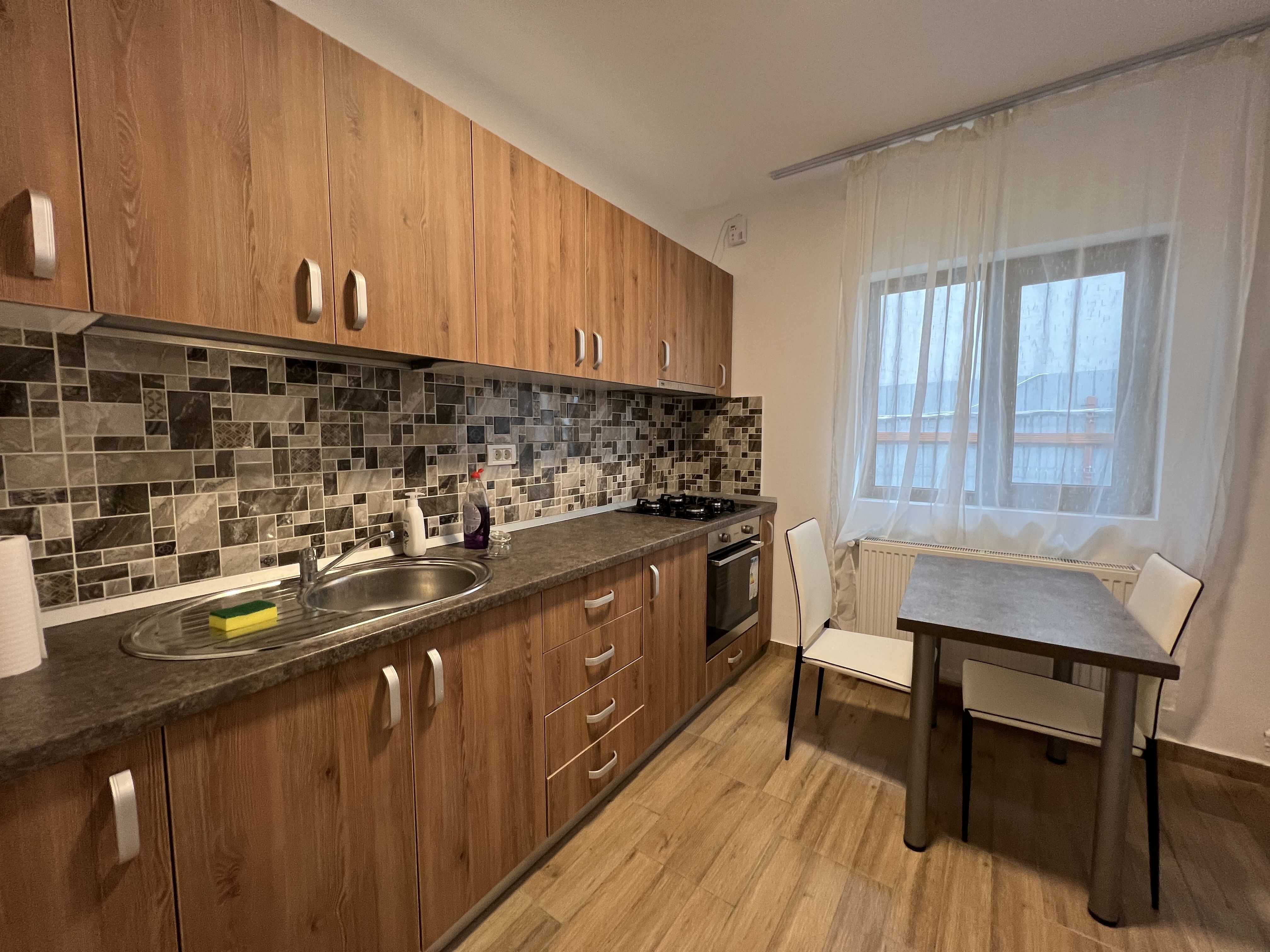 Inchiriere casa parter 3 camere la 15 min de centrul capitalei! — fotografia 7