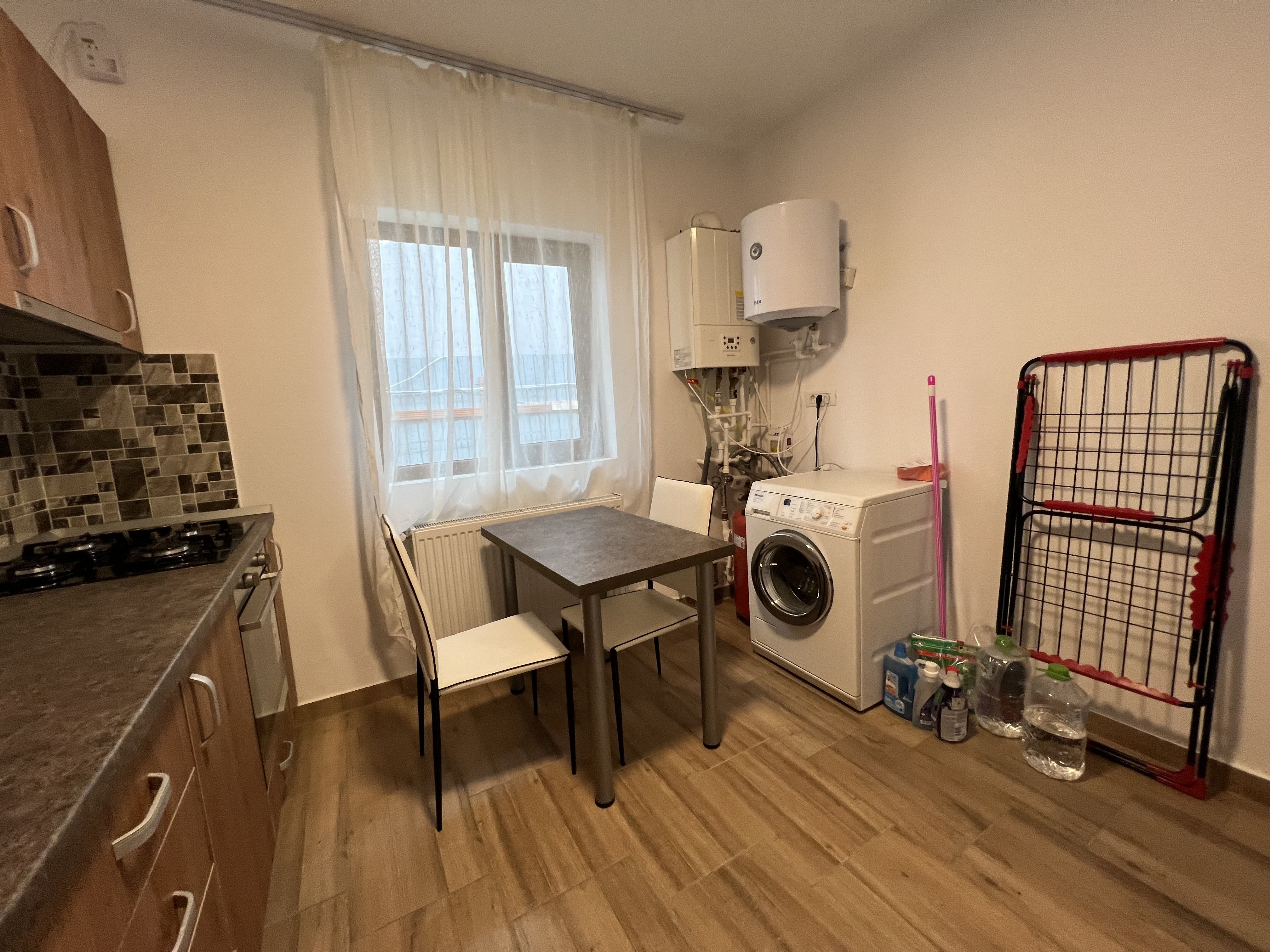Inchiriere casa parter 3 camere la 15 min de centrul capitalei! — fotografia 8