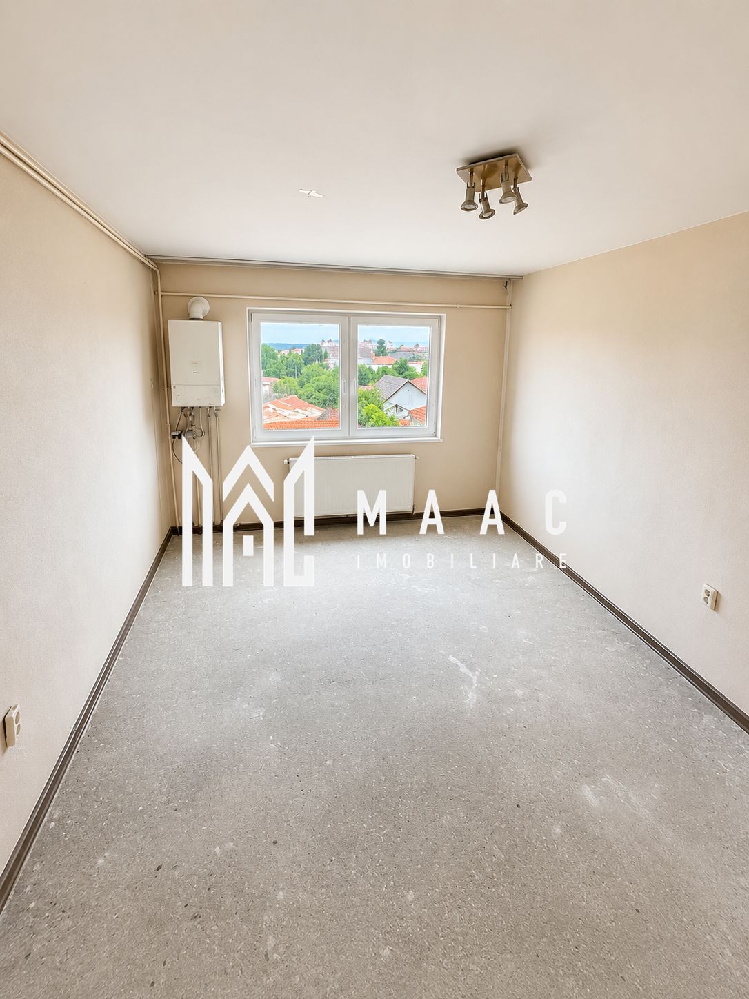 Apartament 1 Camera de Vanzare I De Renovat I Promenda Mall