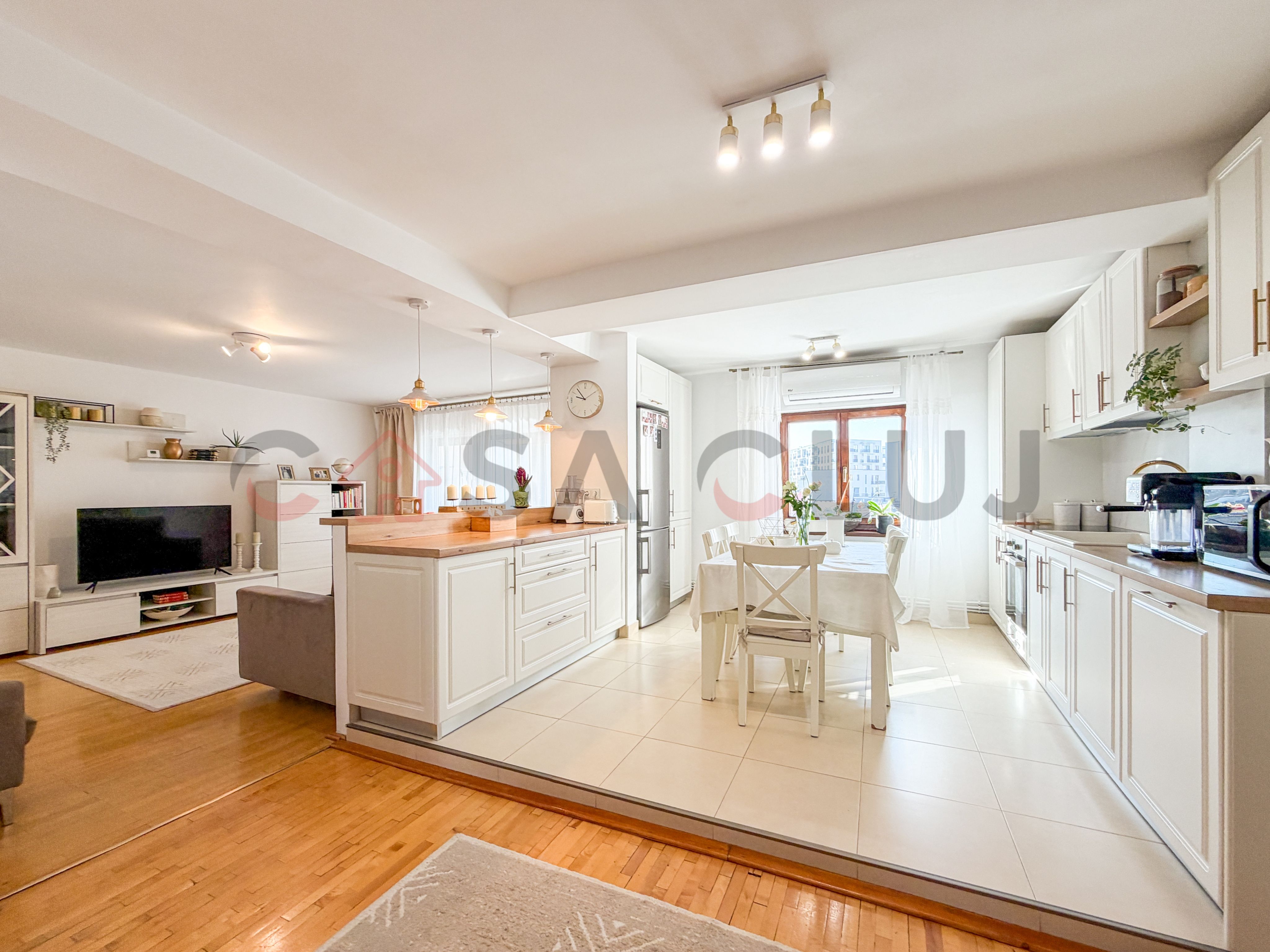 4 camere zona semicentrala, etaj intermediar, 100 mp utili! — fotografia 3