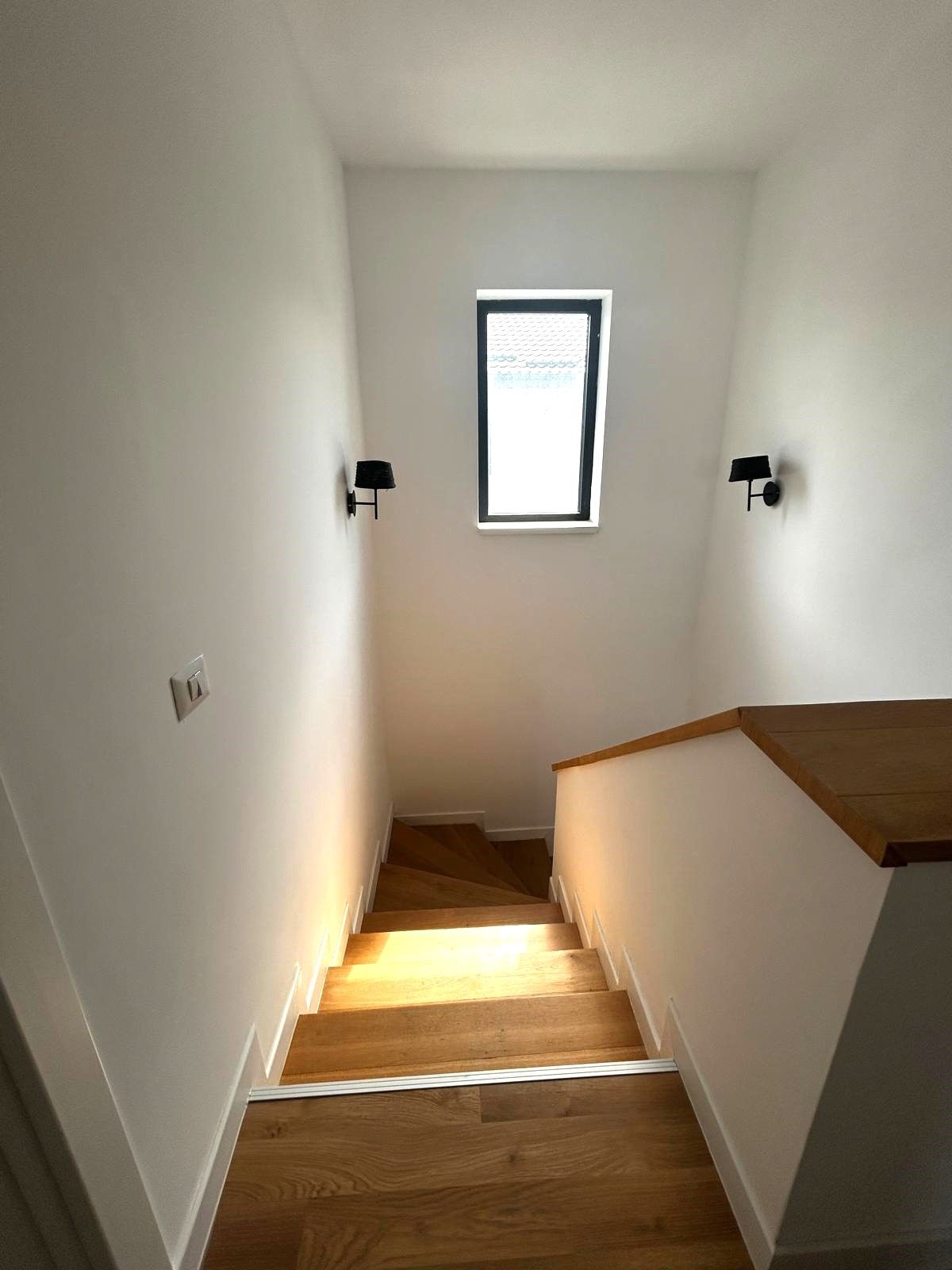 Casă de închiriat | 5 camere | Curte de 400 mp | Corbeanca — fotografia 12