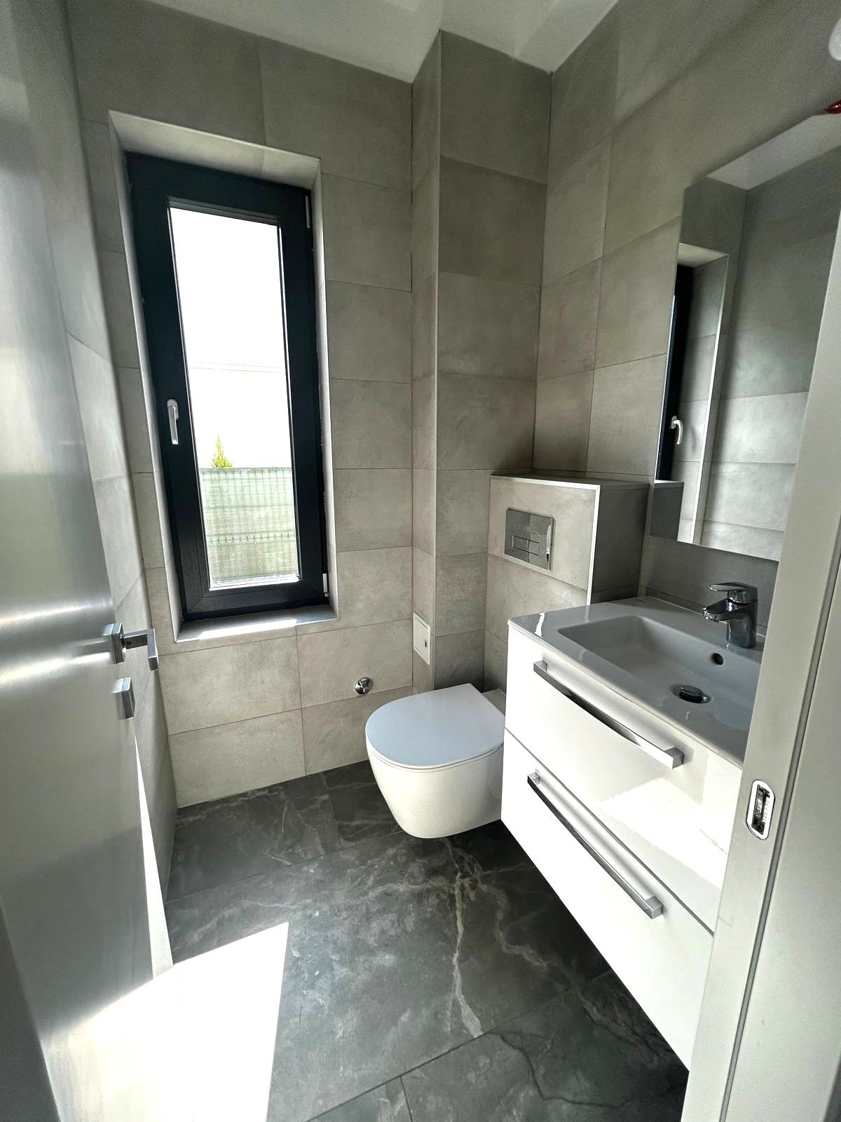 Casă de închiriat | 5 camere | Curte de 400 mp | Corbeanca — fotografia 5