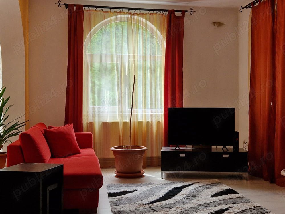 Persoana fizica vand vila zona Bucium — fotografia 2