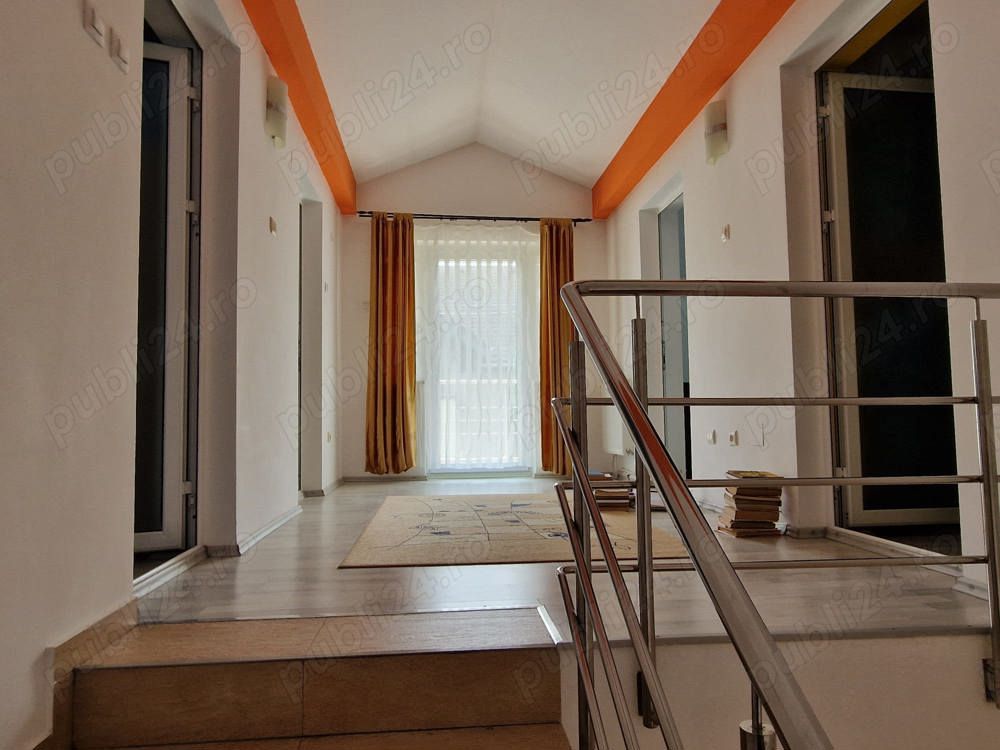 Persoana fizica vand vila zona Bucium — fotografia 4