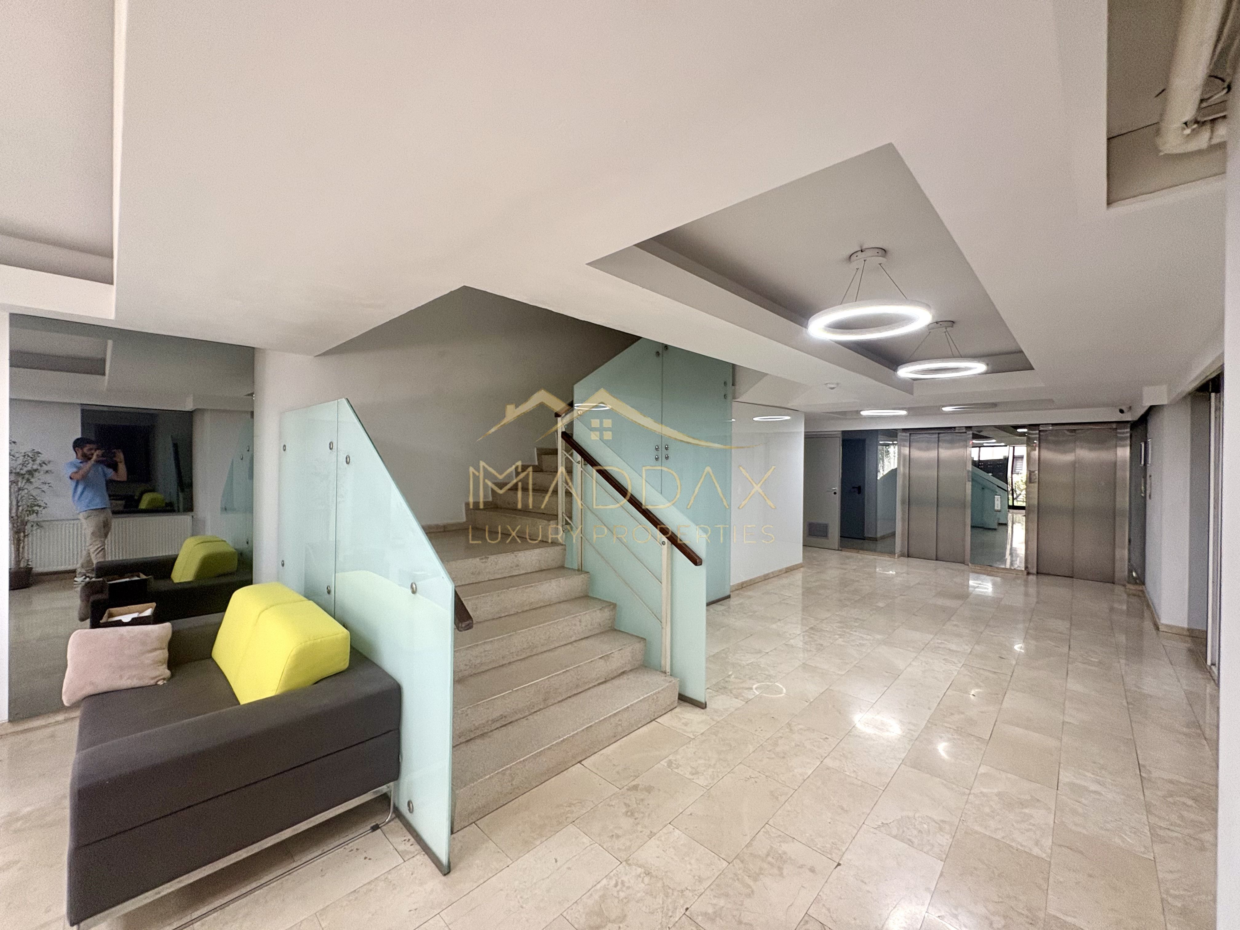APARTAMENT de LUX cu 3 CAMERE cu Terasa si loc de parcare — fotografia 32