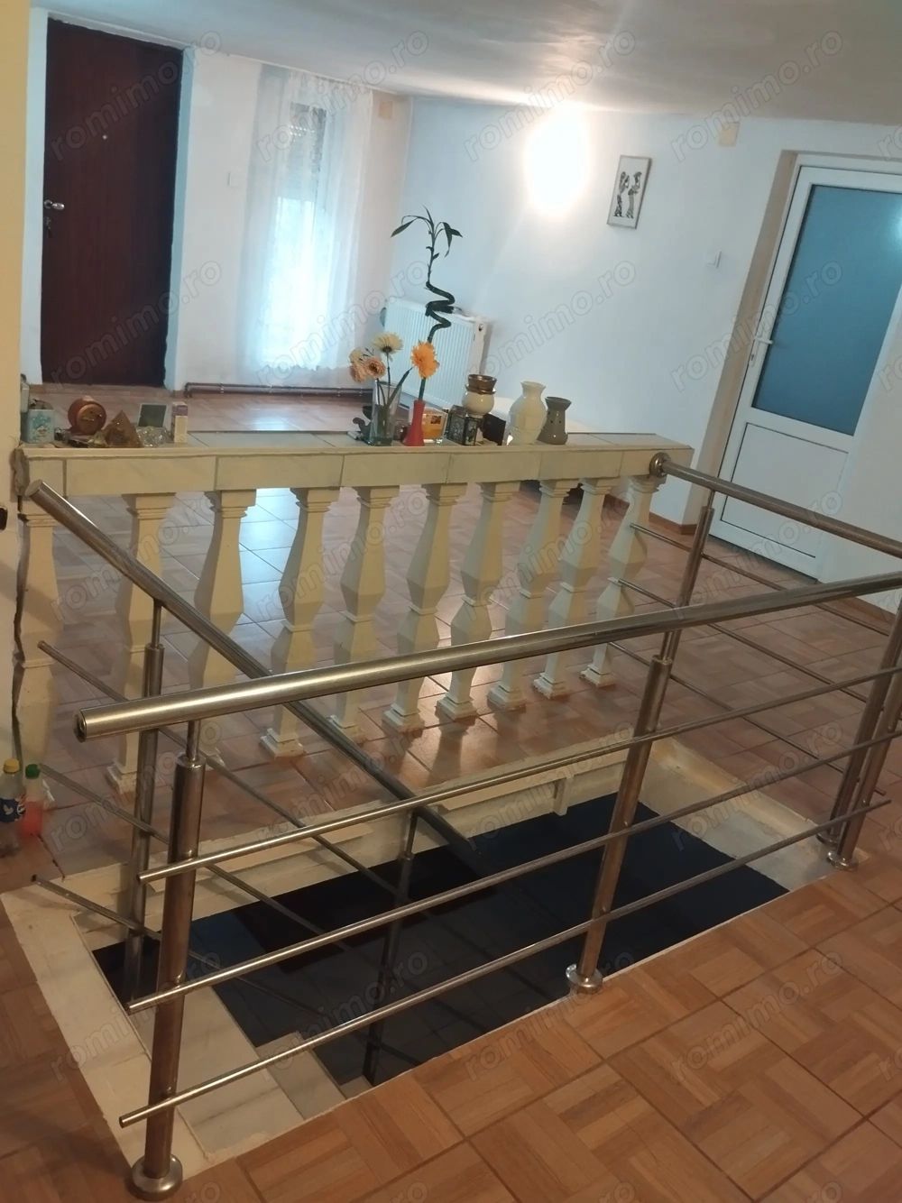 Casă de vânzare cu teren 920 mp — fotografia 3