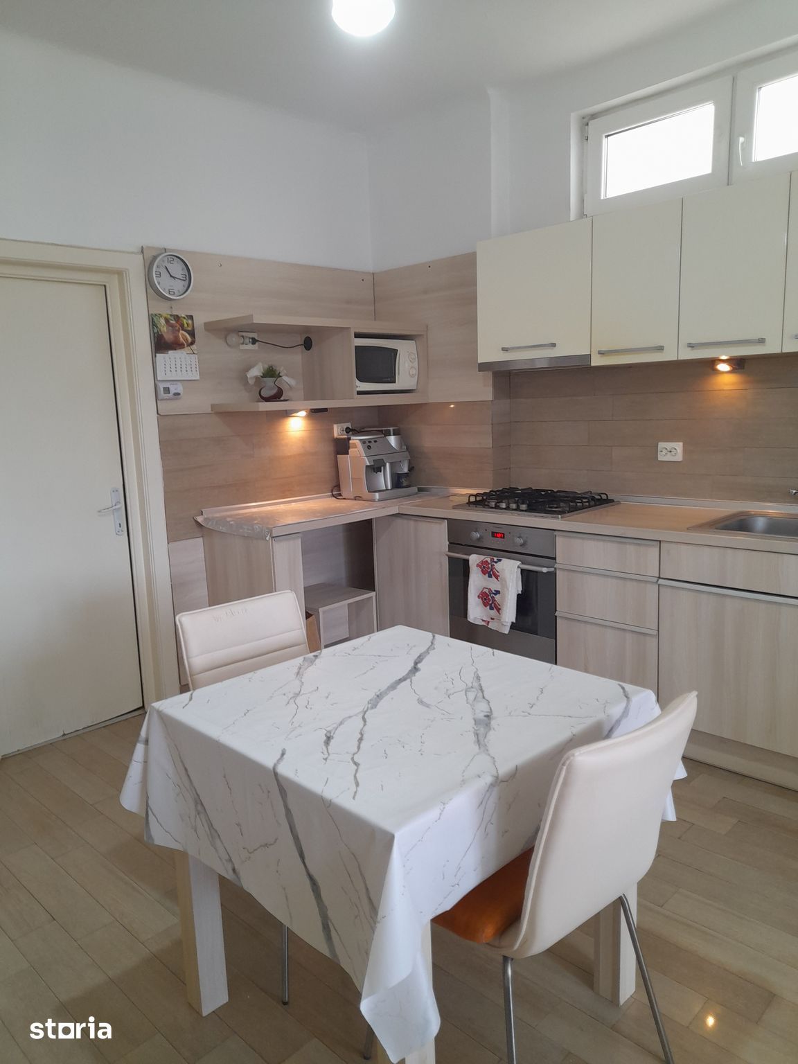Jumatate din casa duplex D+P+E , 4 camere  in spatele strandului — fotografia 3