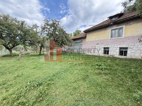 Teren intravilan 3.000 mp cu casă tradițională – Bran, sat Poarta — fotografia 6